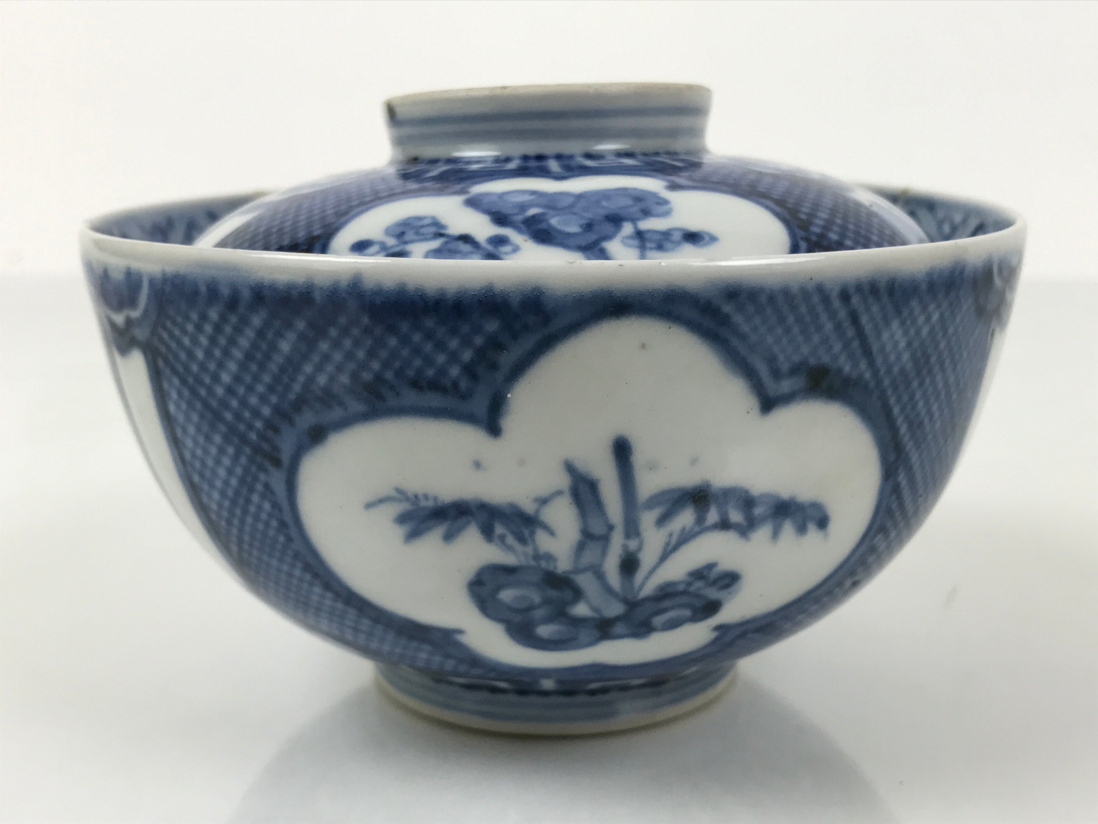 Japanese Porcelain Sometsuke Lidded Rice Bowl Vtg Owan White Blue Plum Pine Y479