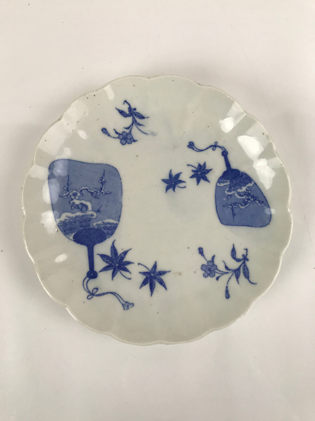 Japanese Porcelain Sometsuke Plate Vtg Blue White Uchiwa Maple Leaf Plum PY771