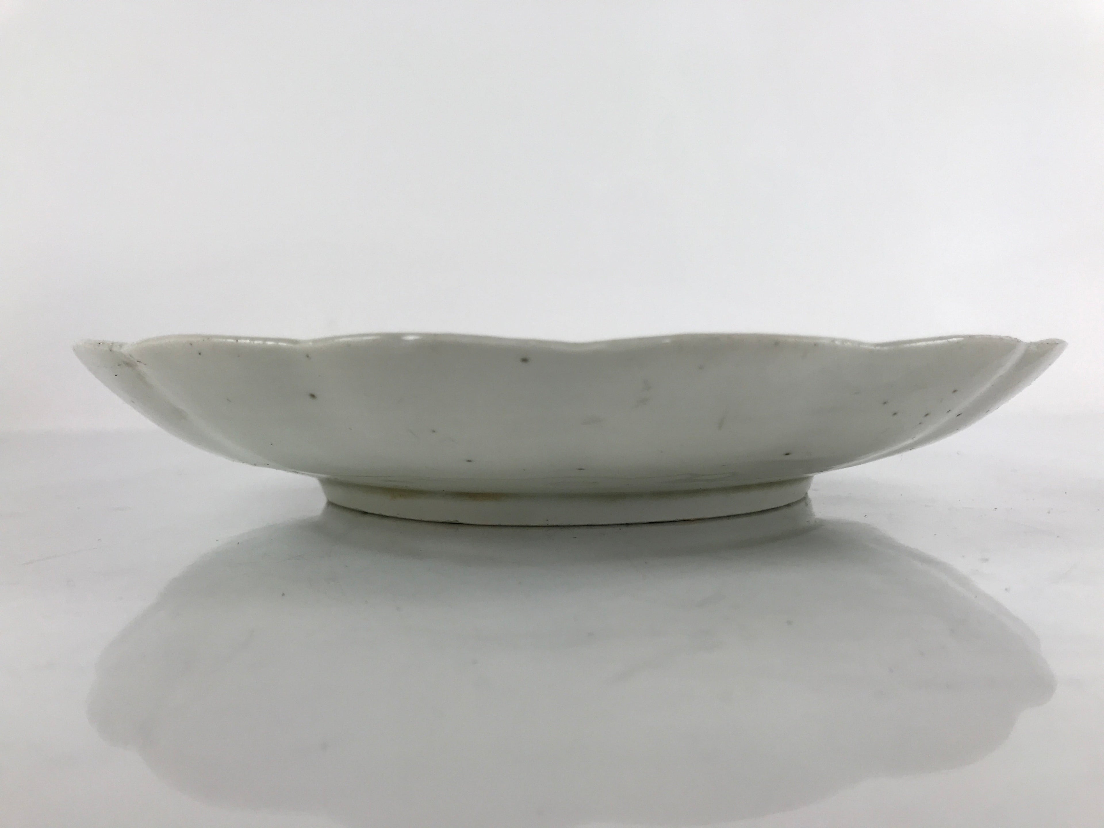 Japanese Porcelain Sometsuke Plate Vtg Blue White Uchiwa Maple Leaf Plum PY786