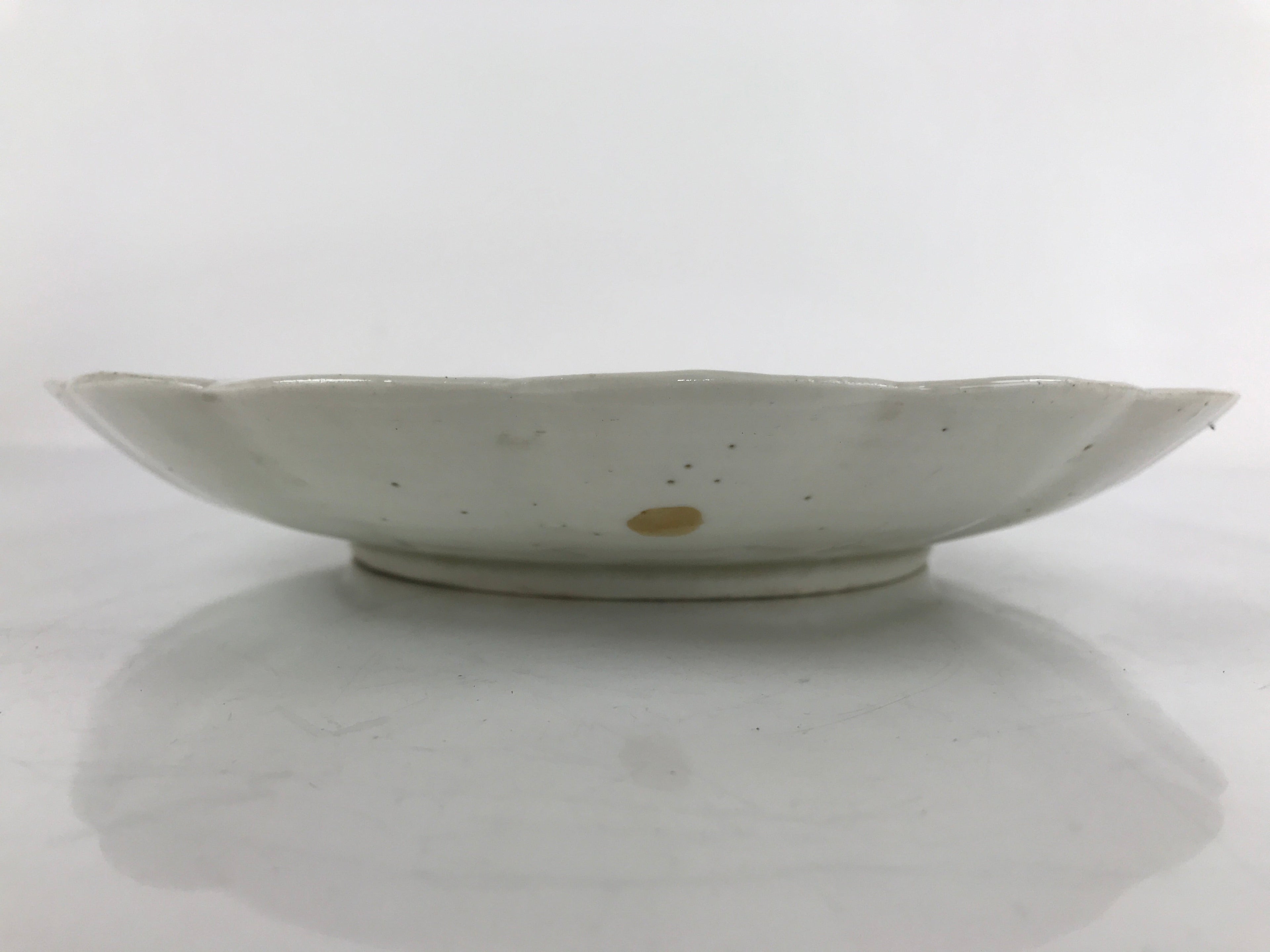 Japanese Porcelain Sometsuke Plate Vtg Blue White Uchiwa Maple Leaf Plum PY787