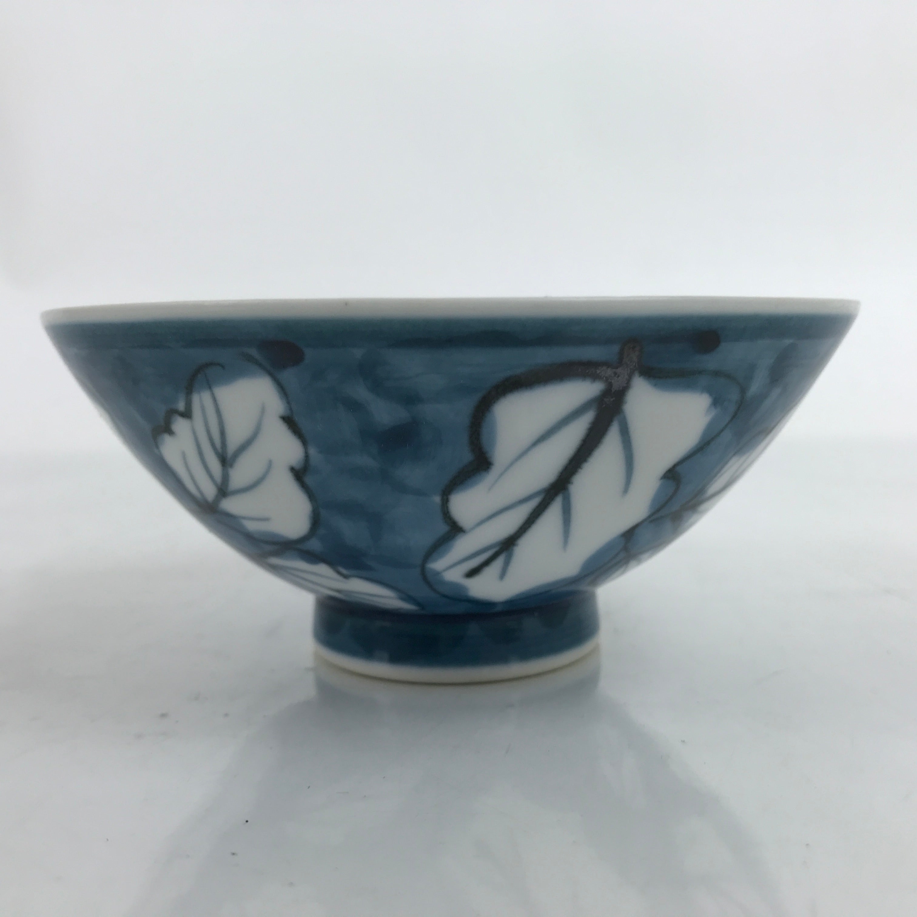 Japanese Porcelain Sometsuke Rice Bowl Owan Vtg Wide White Blue Leaves Y42