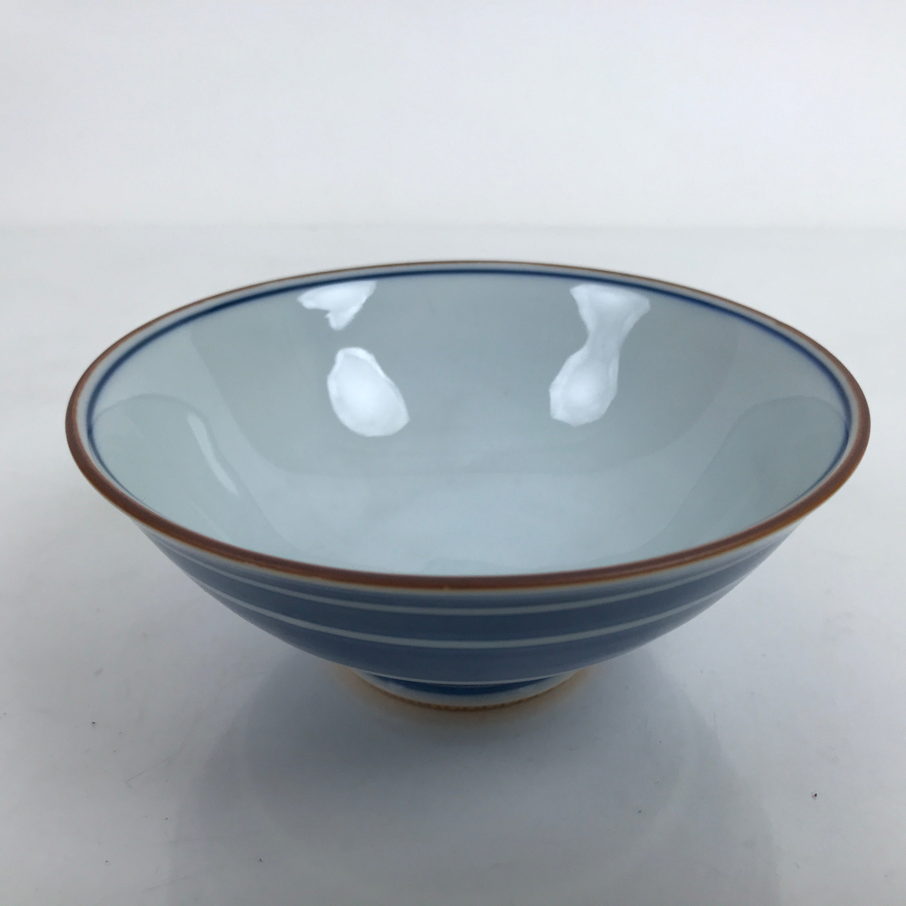 Japanese Porcelain Sometsuke Rice Bowl Owan Vtg Wide White Blue Lines Y37