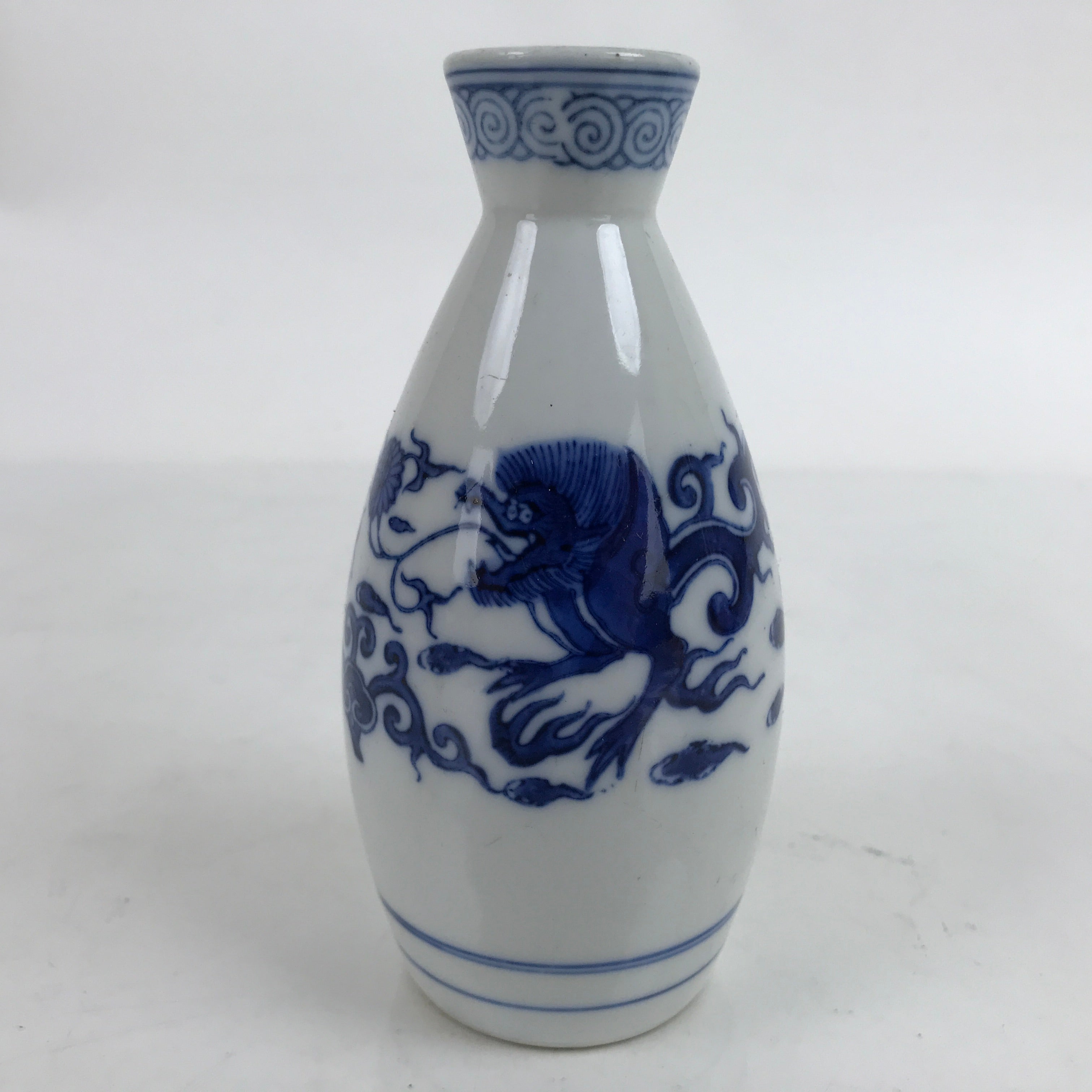 Japanese Porcelain Sometsuke Sake Bottle Tokkuri Vtg Blue White Dragon TS720