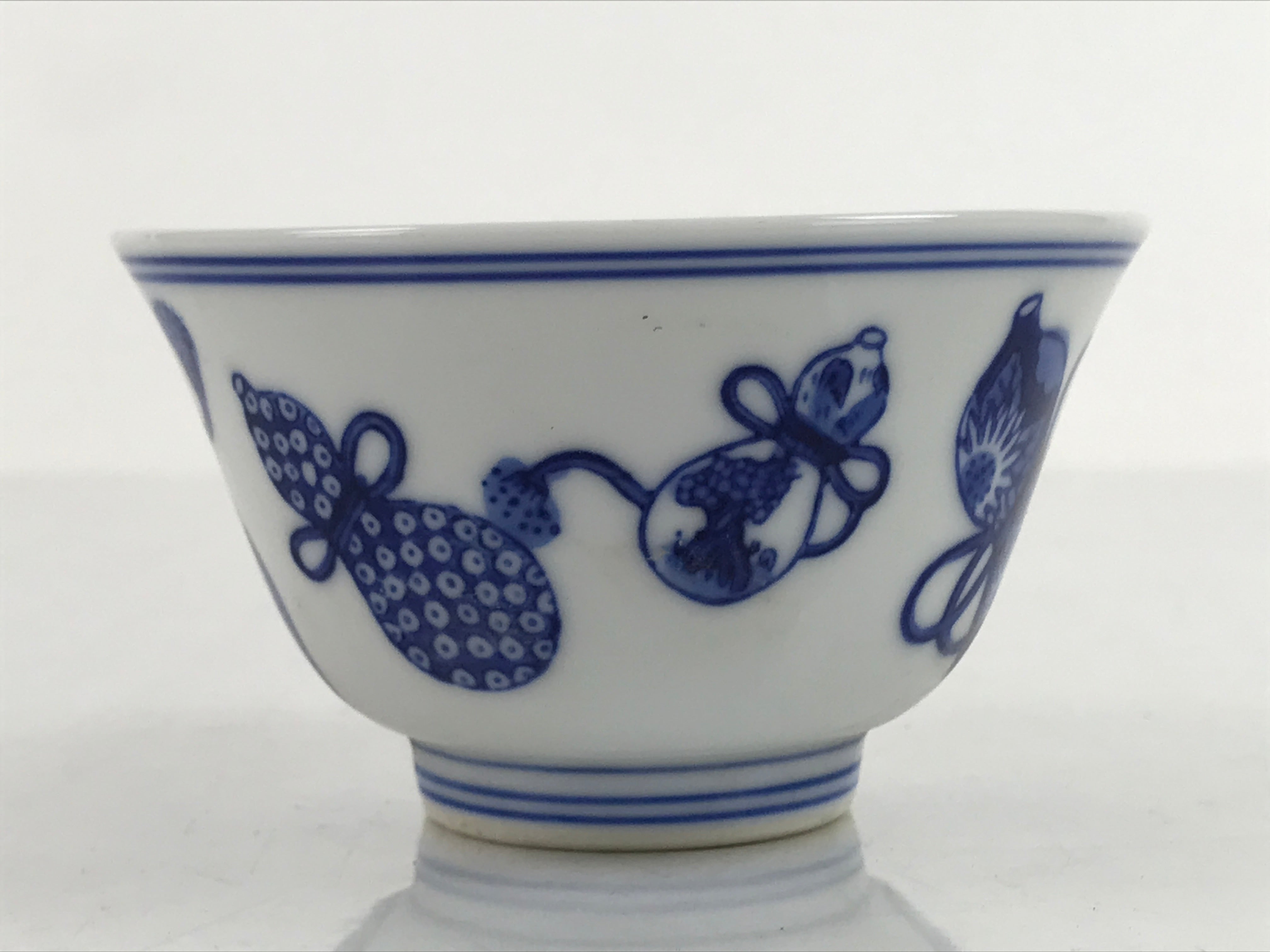 Japanese Porcelain Sometsuke Teacup Vtg Hyotan Gourd White Blue Yunomi TC441