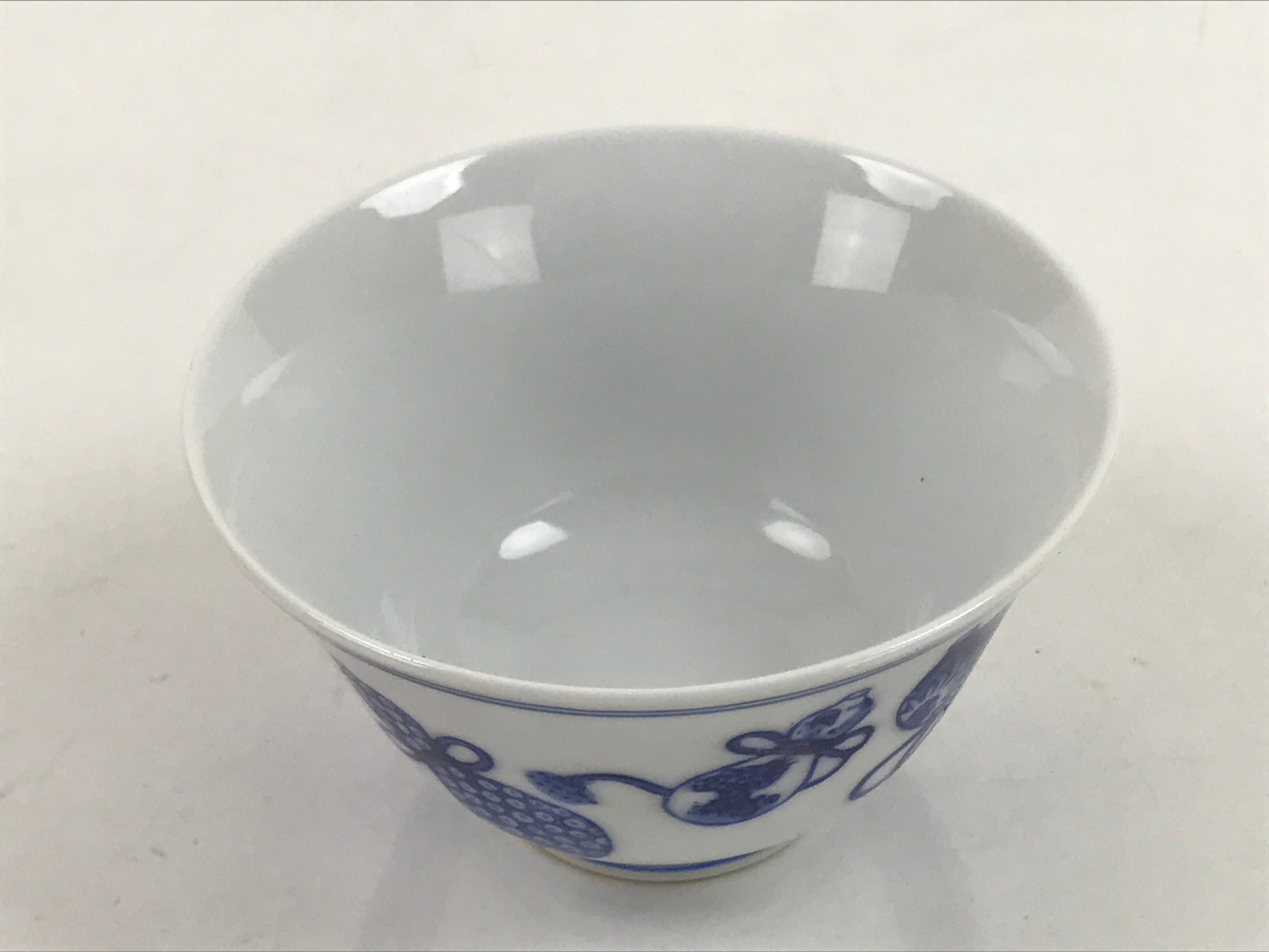 Japanese Porcelain Sometsuke Teacup Vtg Hyotan Gourd White Blue Yunomi TC441