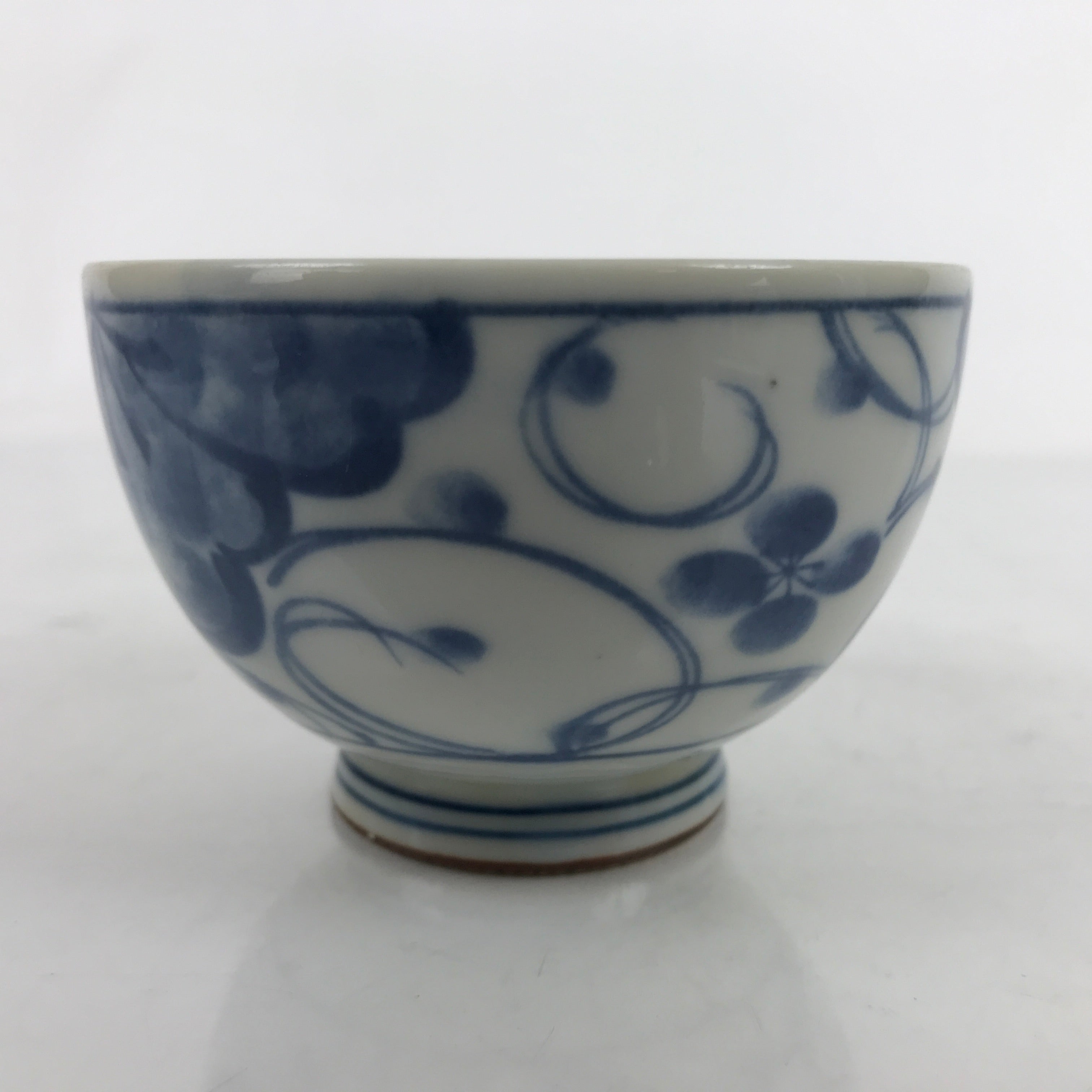 Japanese Porcelain Sometsuke Teacup Vtg White Blue Floral Sencha Yunomi TC452