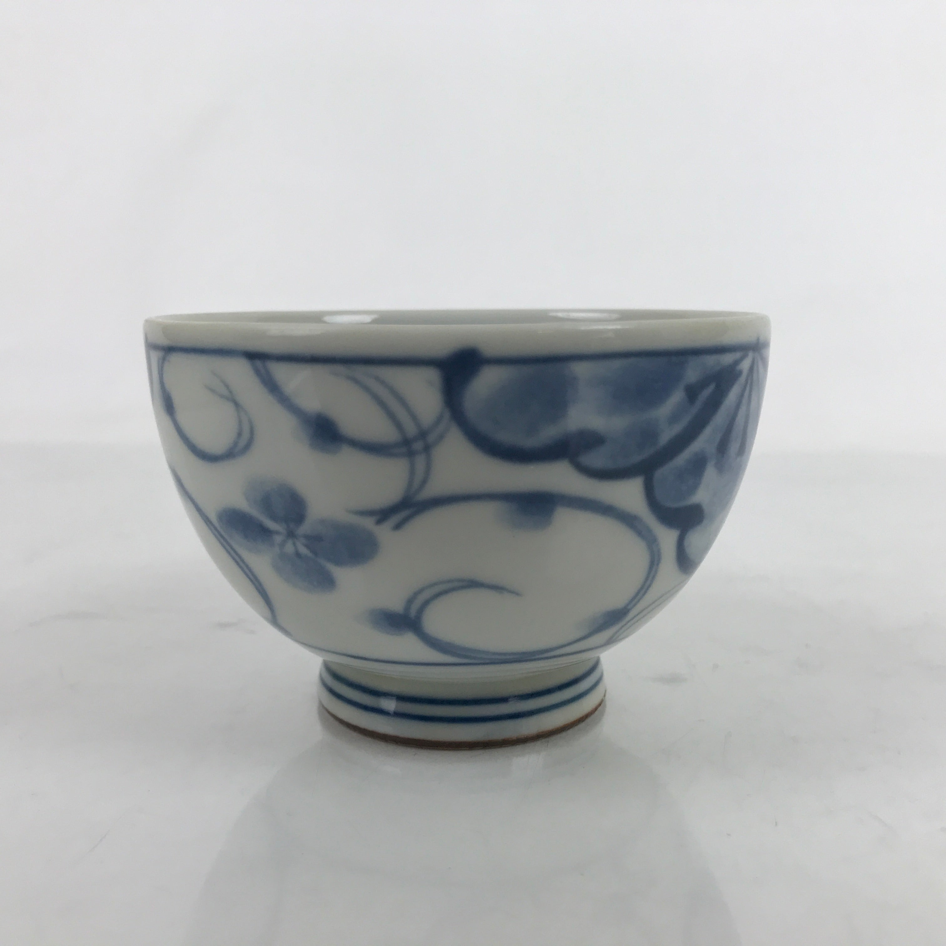 Japanese Porcelain Sometsuke Teacup Vtg White Blue Floral Sencha Yunomi TC452