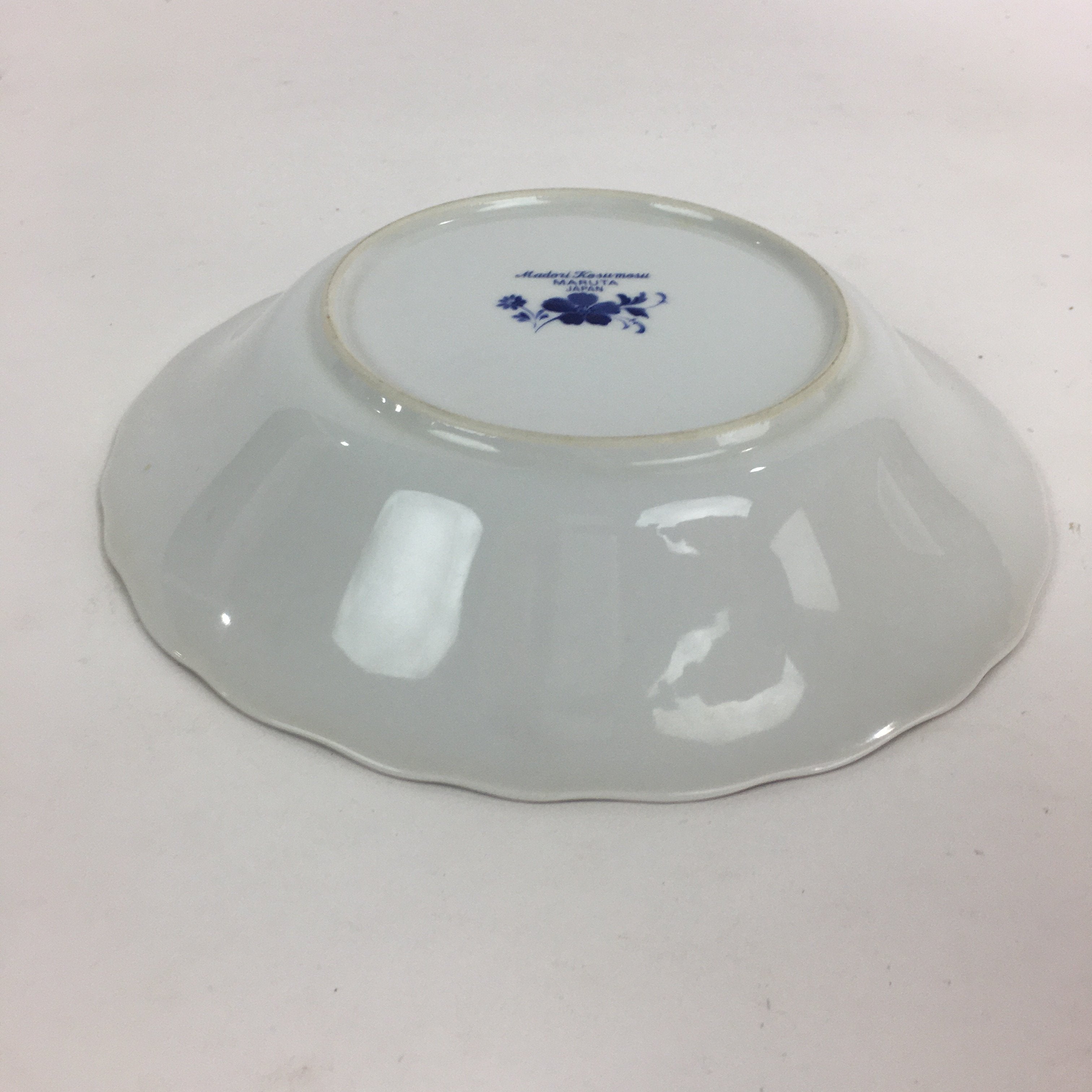 Japanese Porcelain Soup Bowl Maruta Japan Kasuga Ware Round Blue Flower PP725