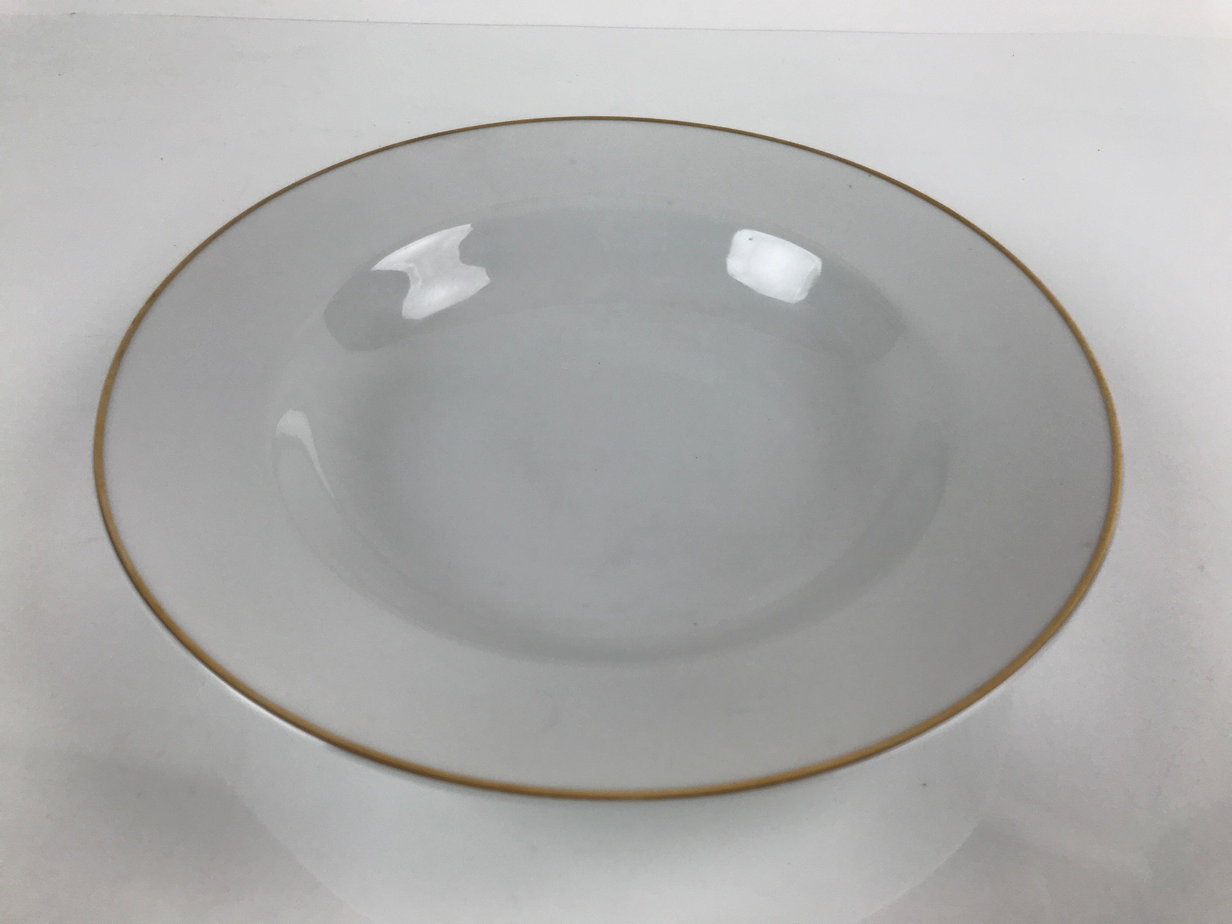 Japanese Porcelain Soup Pasta Bowl Vtg Simple Round Plate White Gold Rim PY829