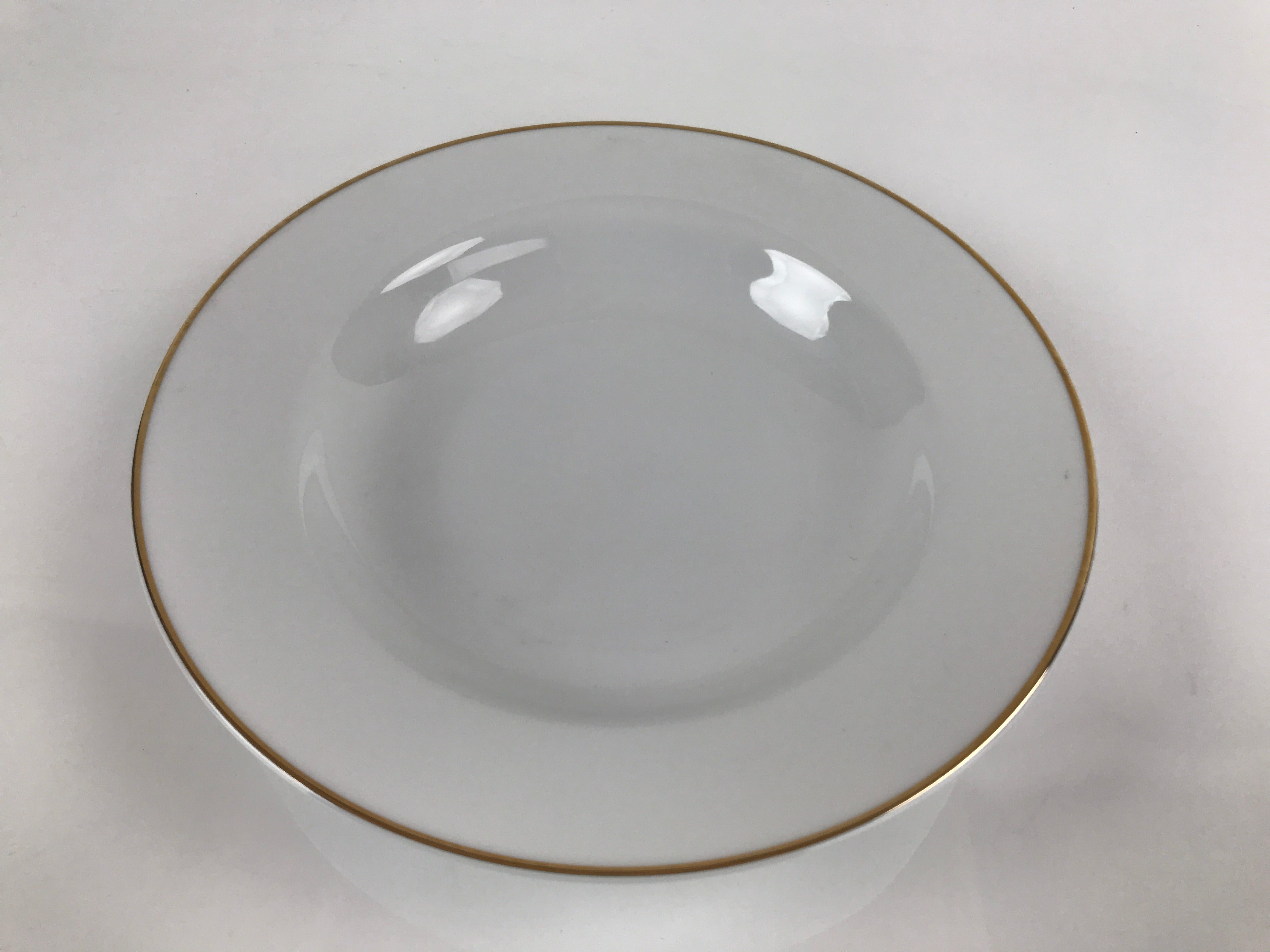 Japanese Porcelain Soup Pasta Bowl Vtg Simple Round Plate White Gold Rim PY831