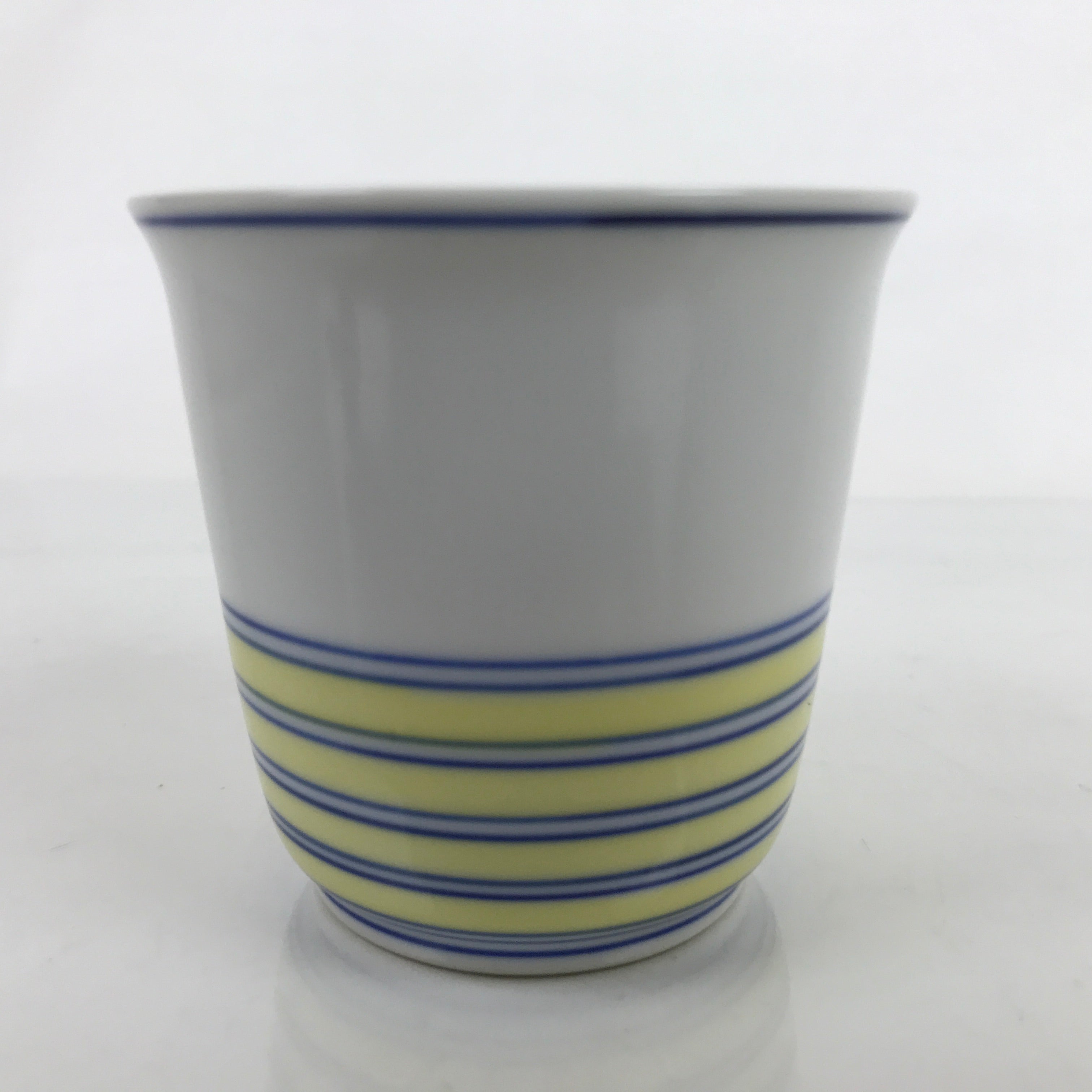 Japanese Porcelain Tachikichi Teacup Vtg White Yellow Blue Lines Yunomi TC449