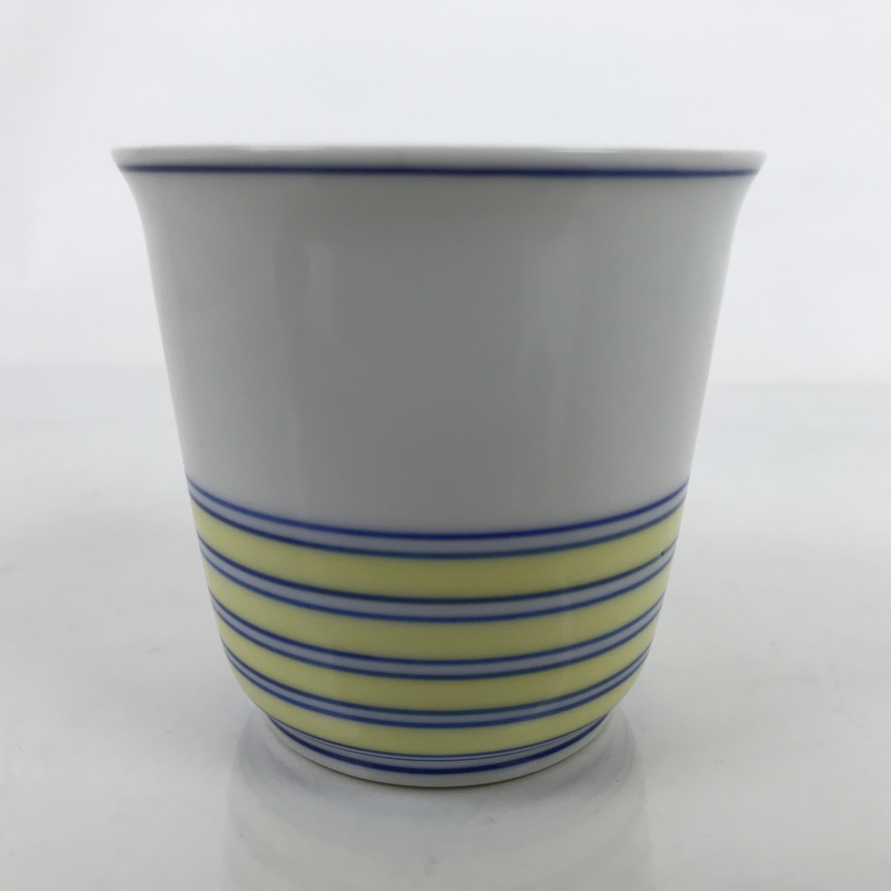 Japanese Porcelain Tachikichi Teacup Vtg White Yellow Blue Lines Yunomi TC449