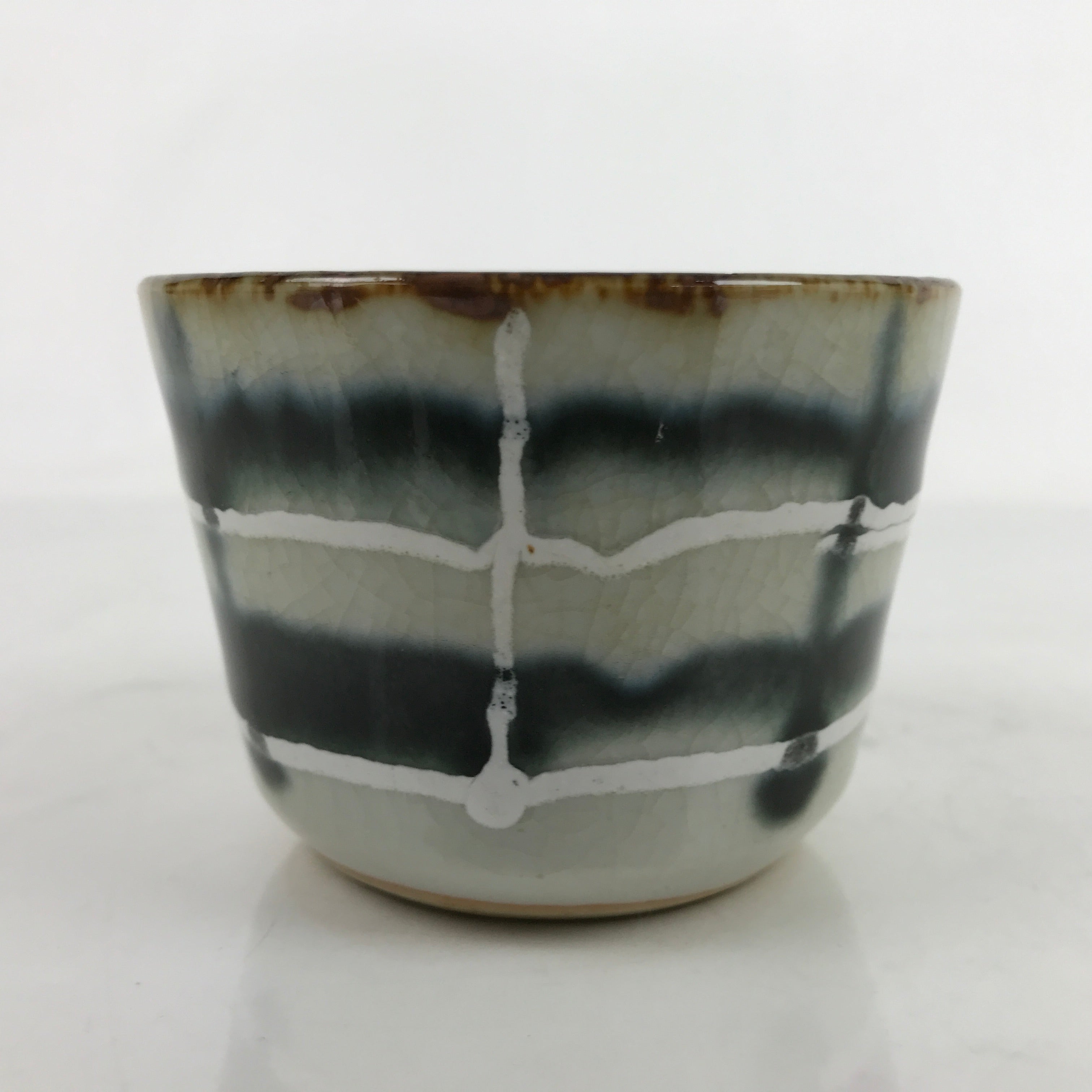 Japanese Porcelain Teacup Vtg Gray Black White Lines Ceramic Sencha Yunomi TC456