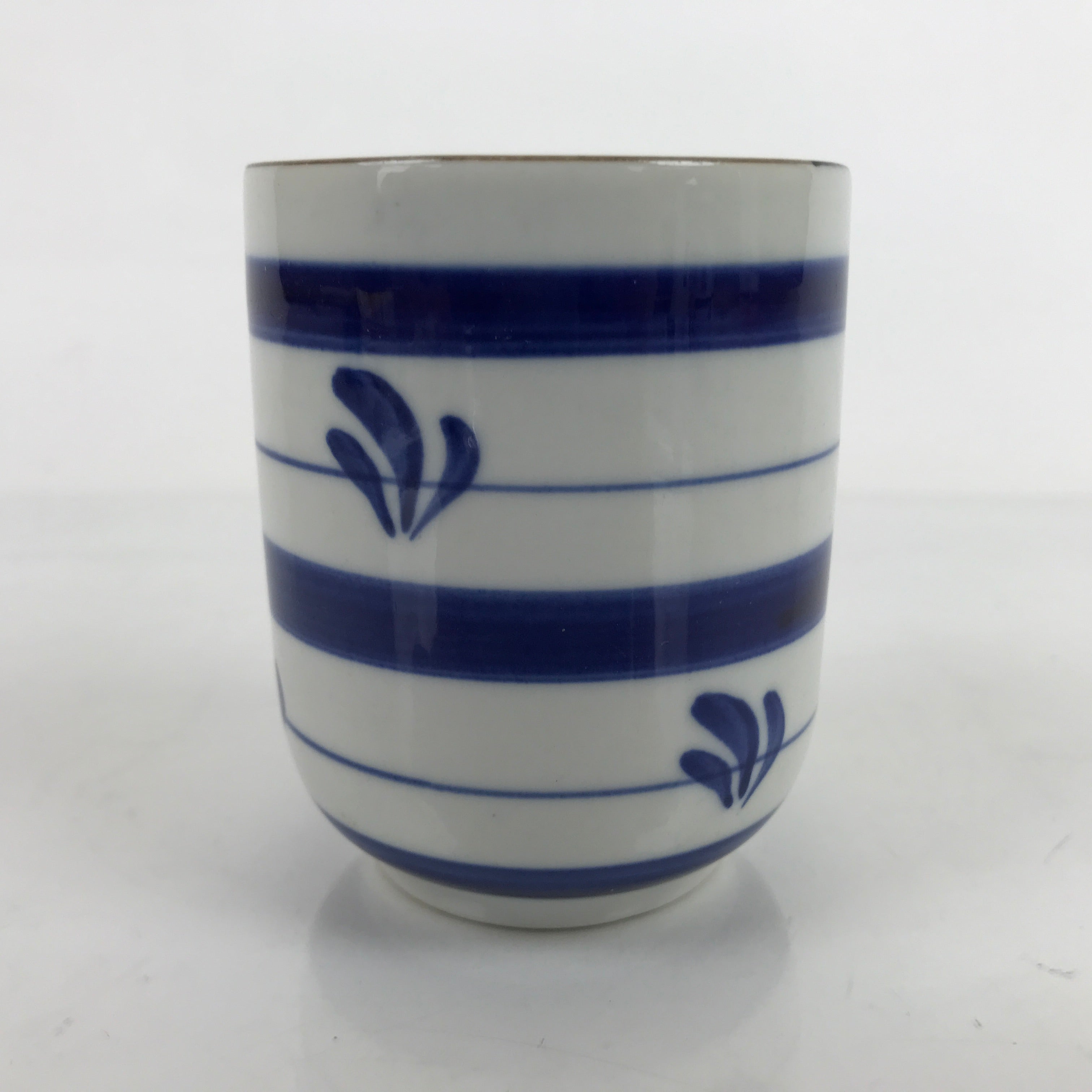 Japanese Porcelain Teacup Vtg Sometsuke White Blue Lines Pattern Yunomi TC484