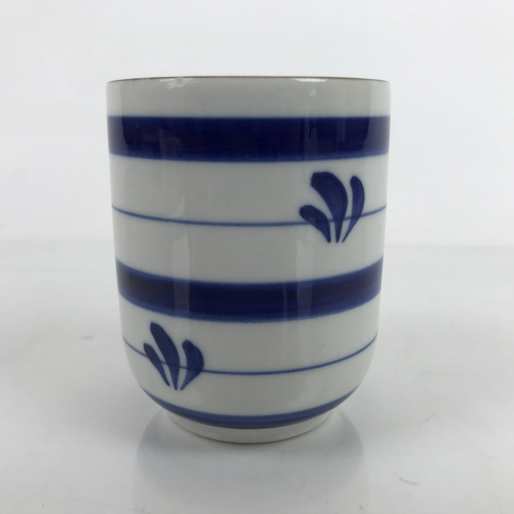 Japanese Porcelain Teacup Vtg Sometsuke White Blue Lines Pattern Yunomi TC485