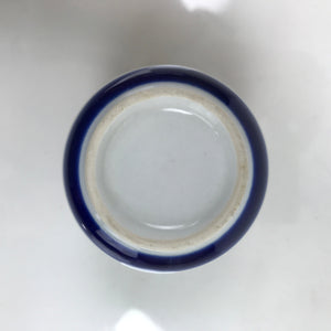 Japanese Porcelain Teacup Vtg Sometsuke White Blue Lines Pattern Yunomi TC494