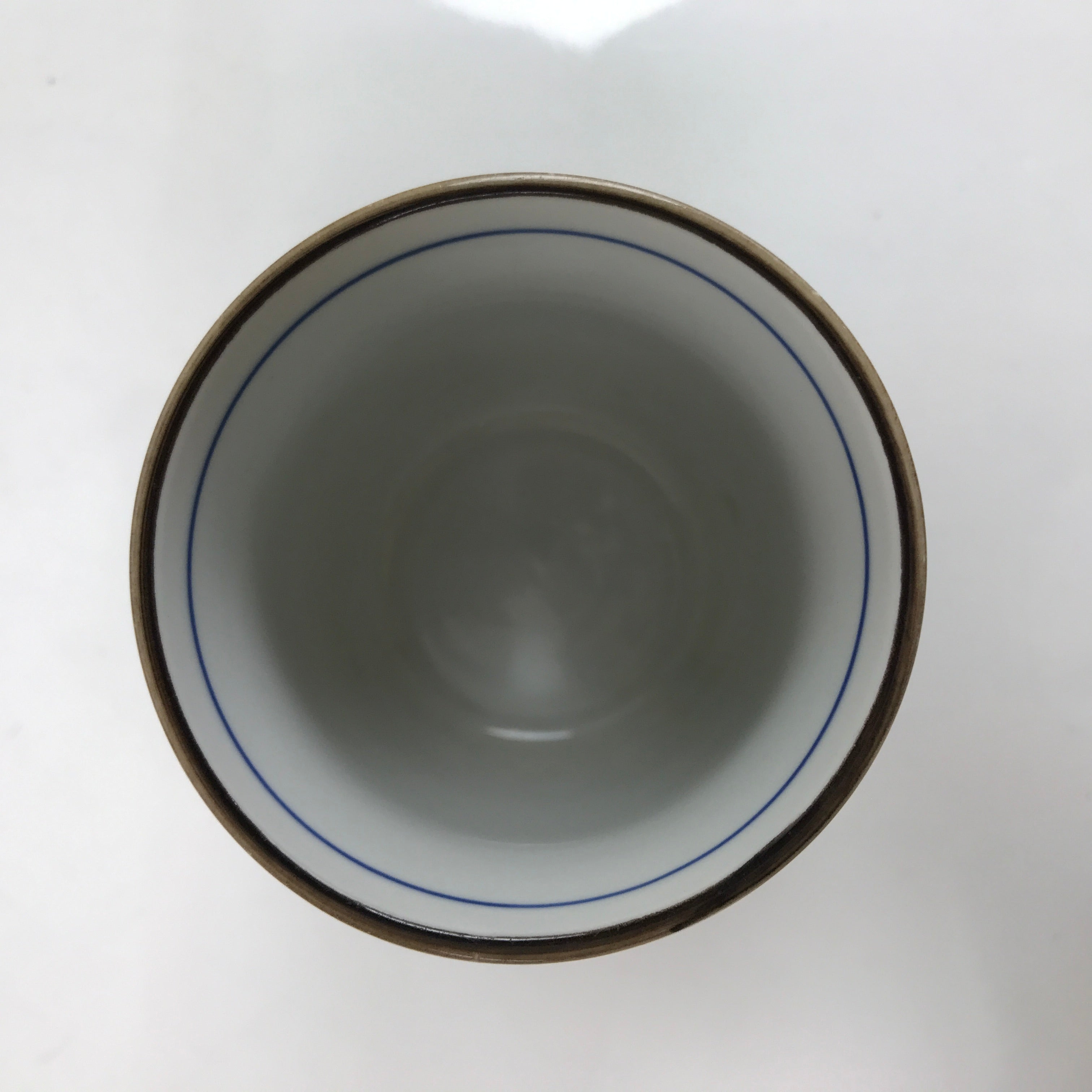 Japanese Porcelain Teacup Vtg Sometsuke White Blue Lines Pattern Yunomi TC497