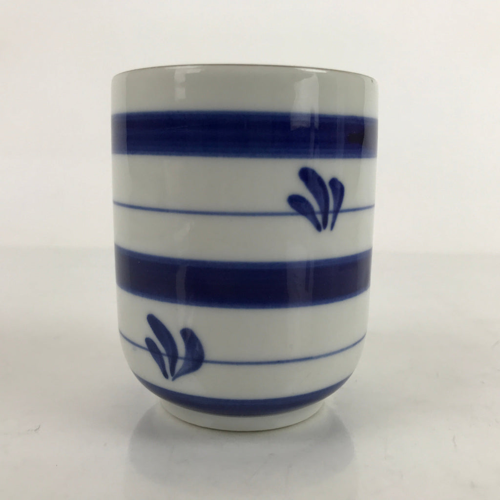Japanese Porcelain Teacup Vtg Sometsuke White Blue Lines Pattern Yunomi TC499