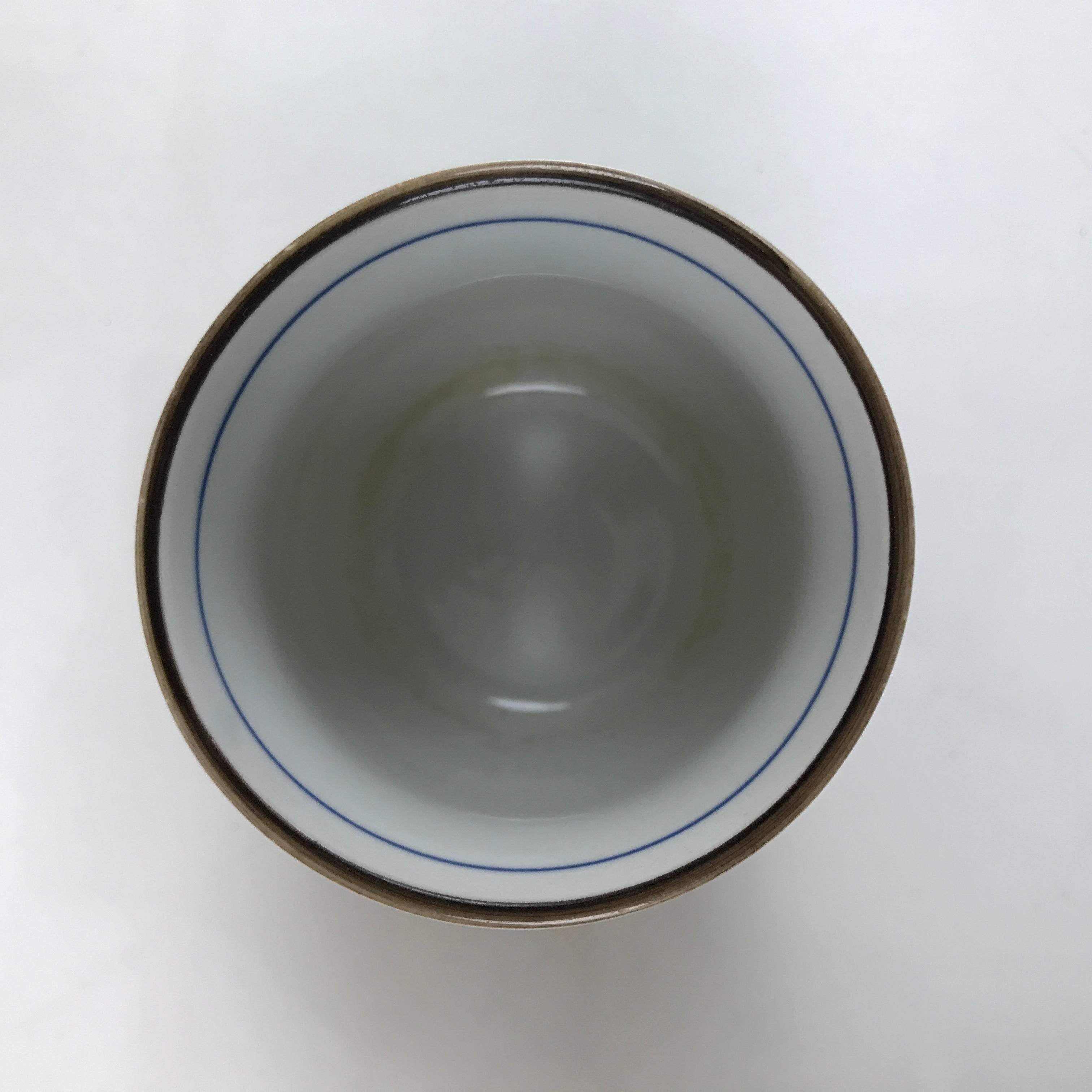 Japanese Porcelain Teacup Vtg Sometsuke White Blue Lines Pattern Yunomi TC499