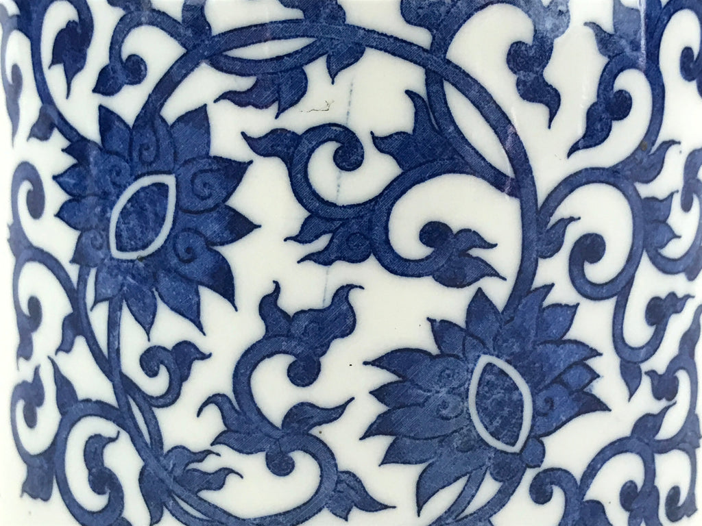 Japanese Porcelain Vase Kabin Vtg White Blue Ikebana Flower Arrangement FK74