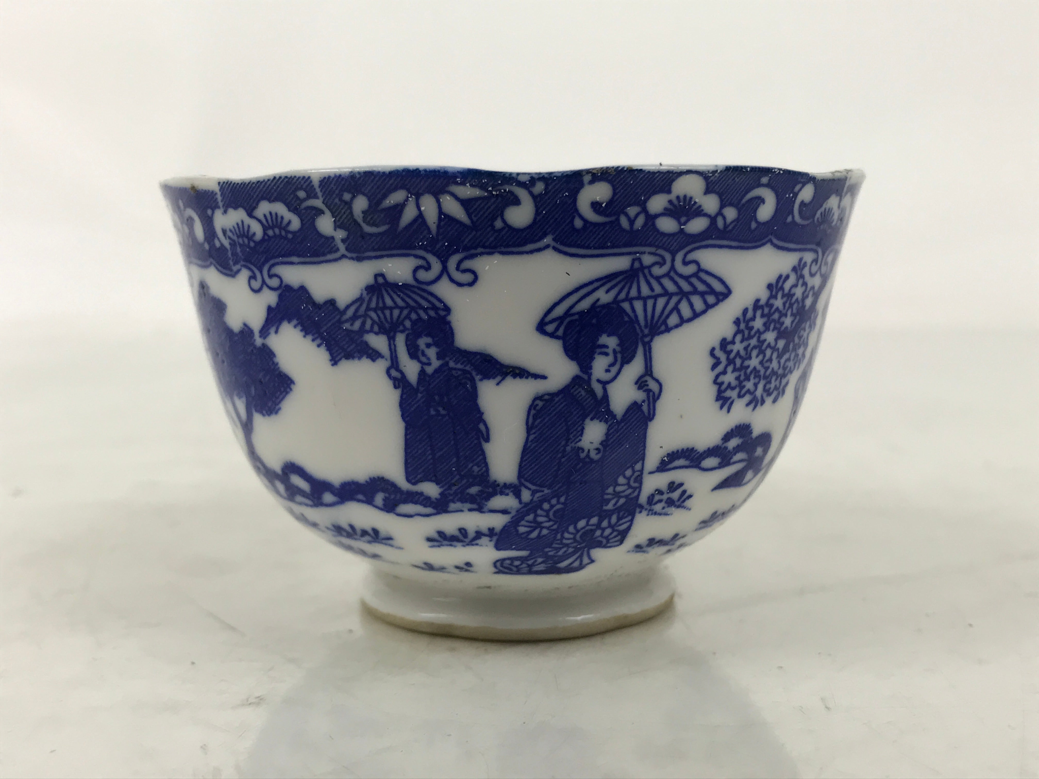 Japanese Porcelain Western-style Teacup Vtg Yunomi Sometsuke Geisha Blue TC608