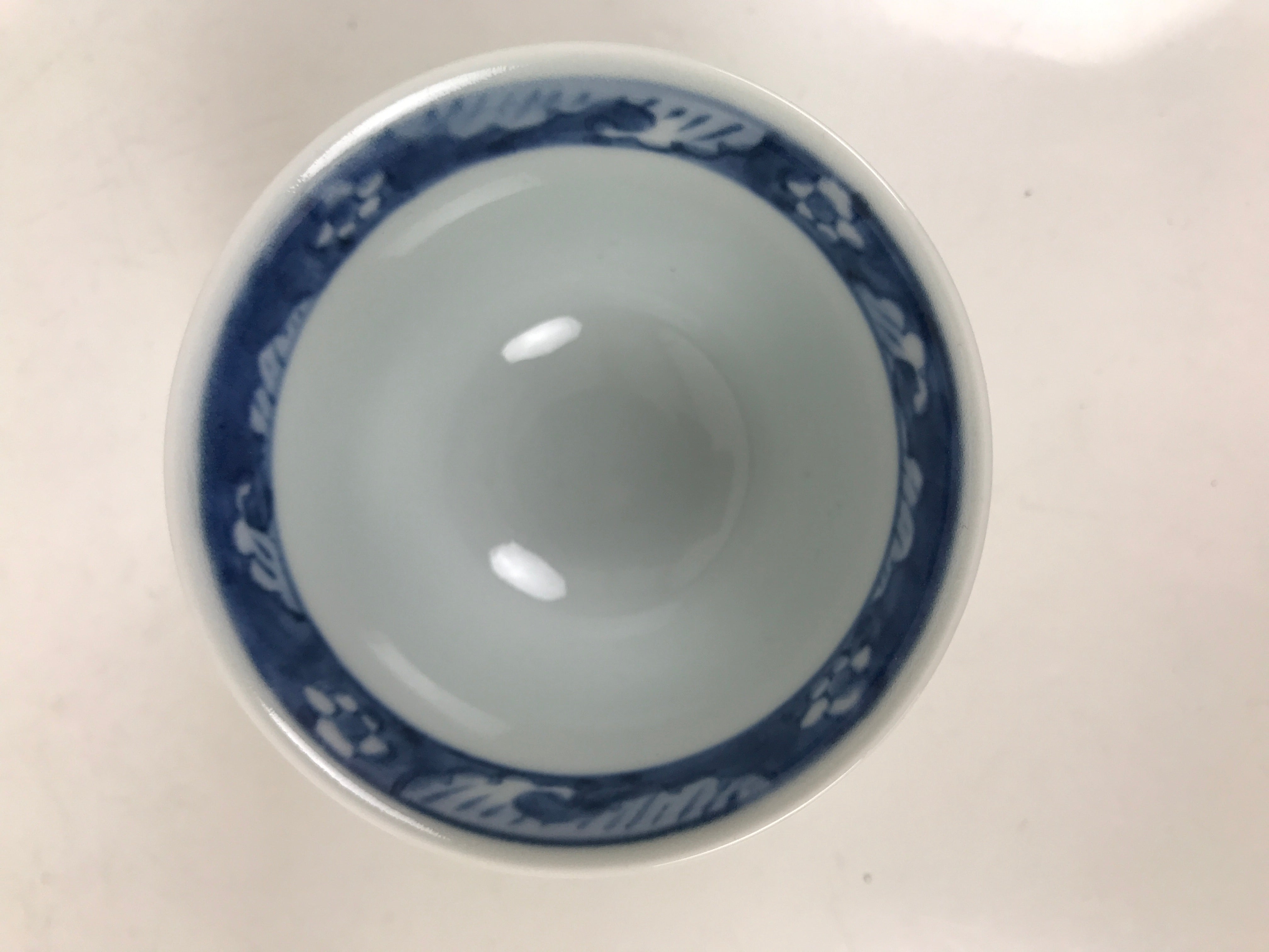 Japanese Porcelain Yunomi Teacup Pottery Vtg White Blue Hishi Fish Sencha TC587