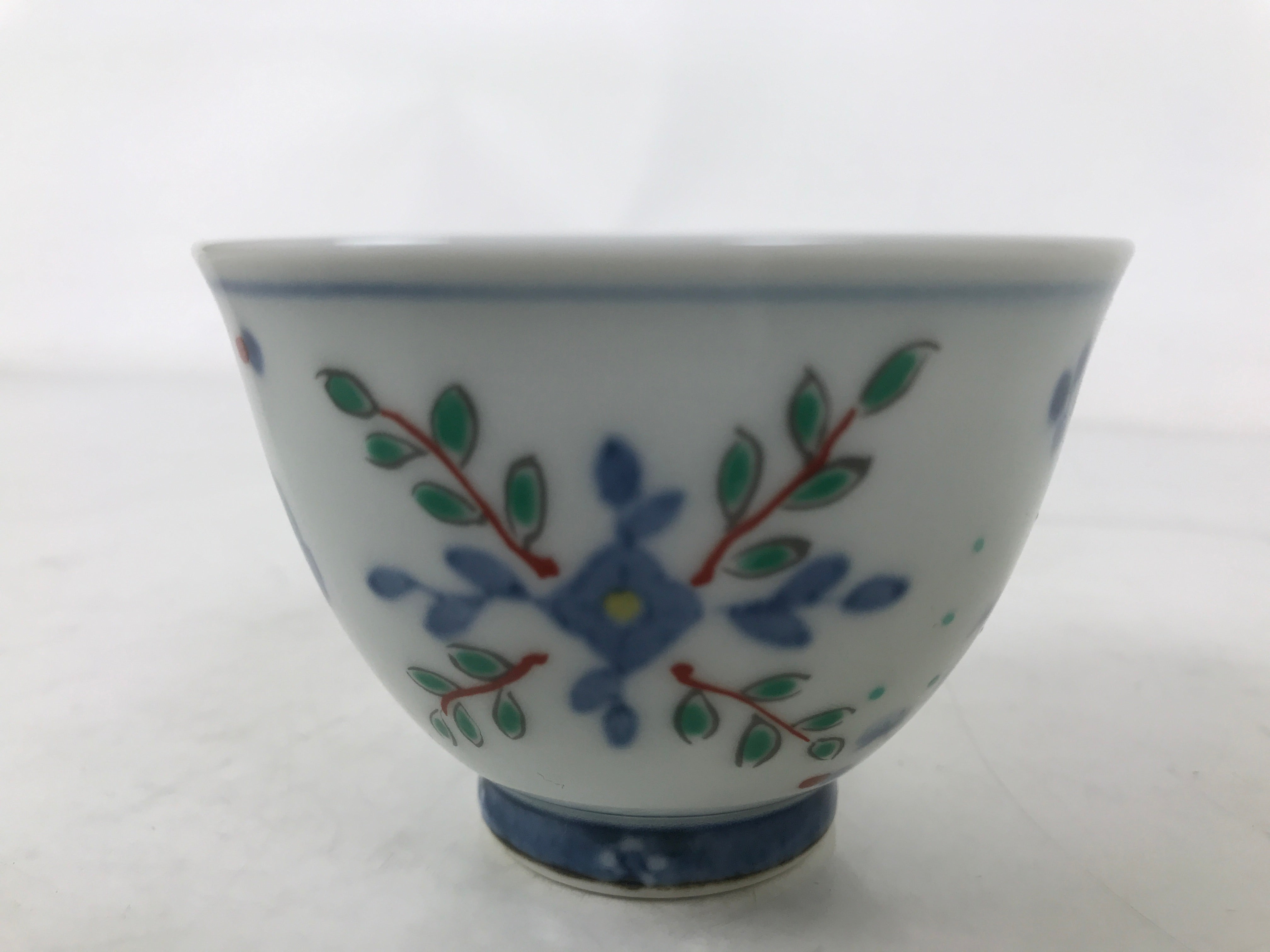 Japanese Porcelain Yunomi Teacup Pottery Vtg White Blue Hishi Fish Sencha TC588