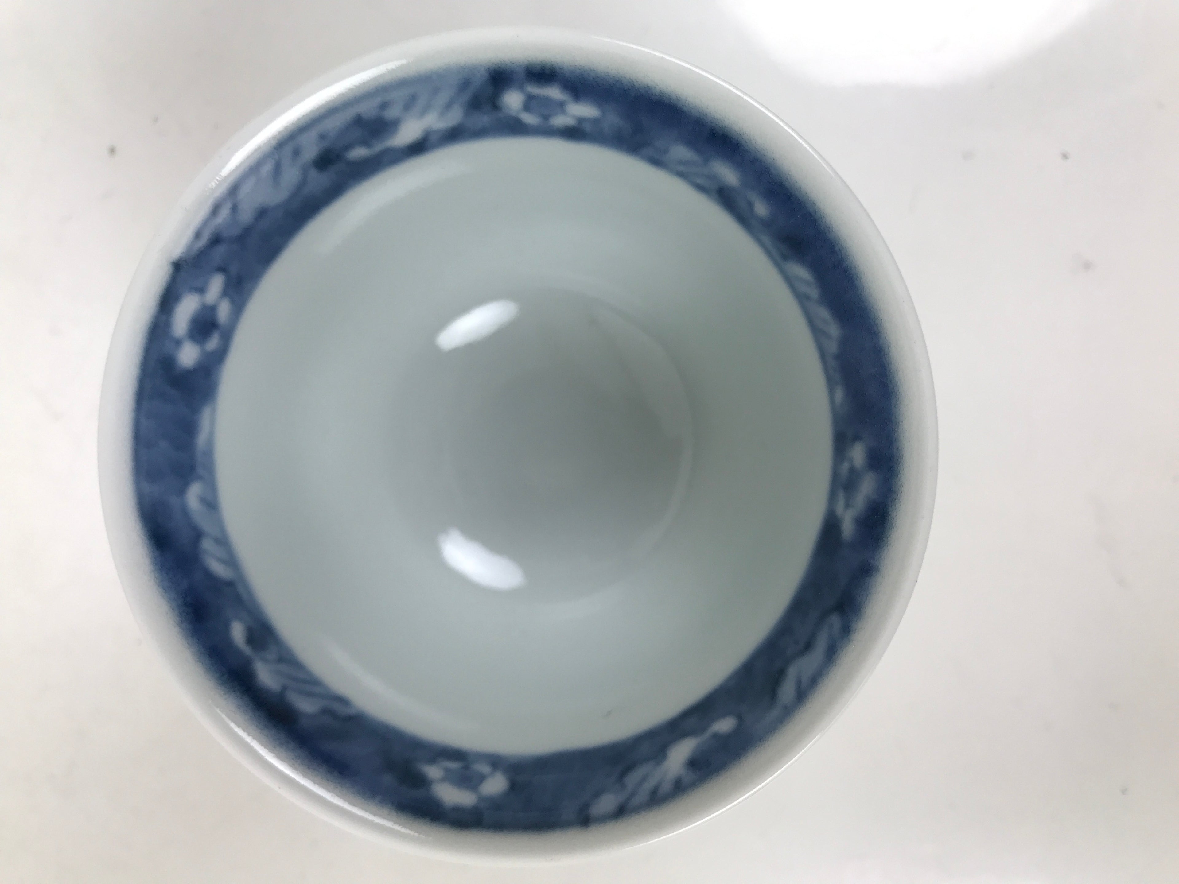 Japanese Porcelain Yunomi Teacup Pottery Vtg White Blue Hishi Fish Sencha TC588