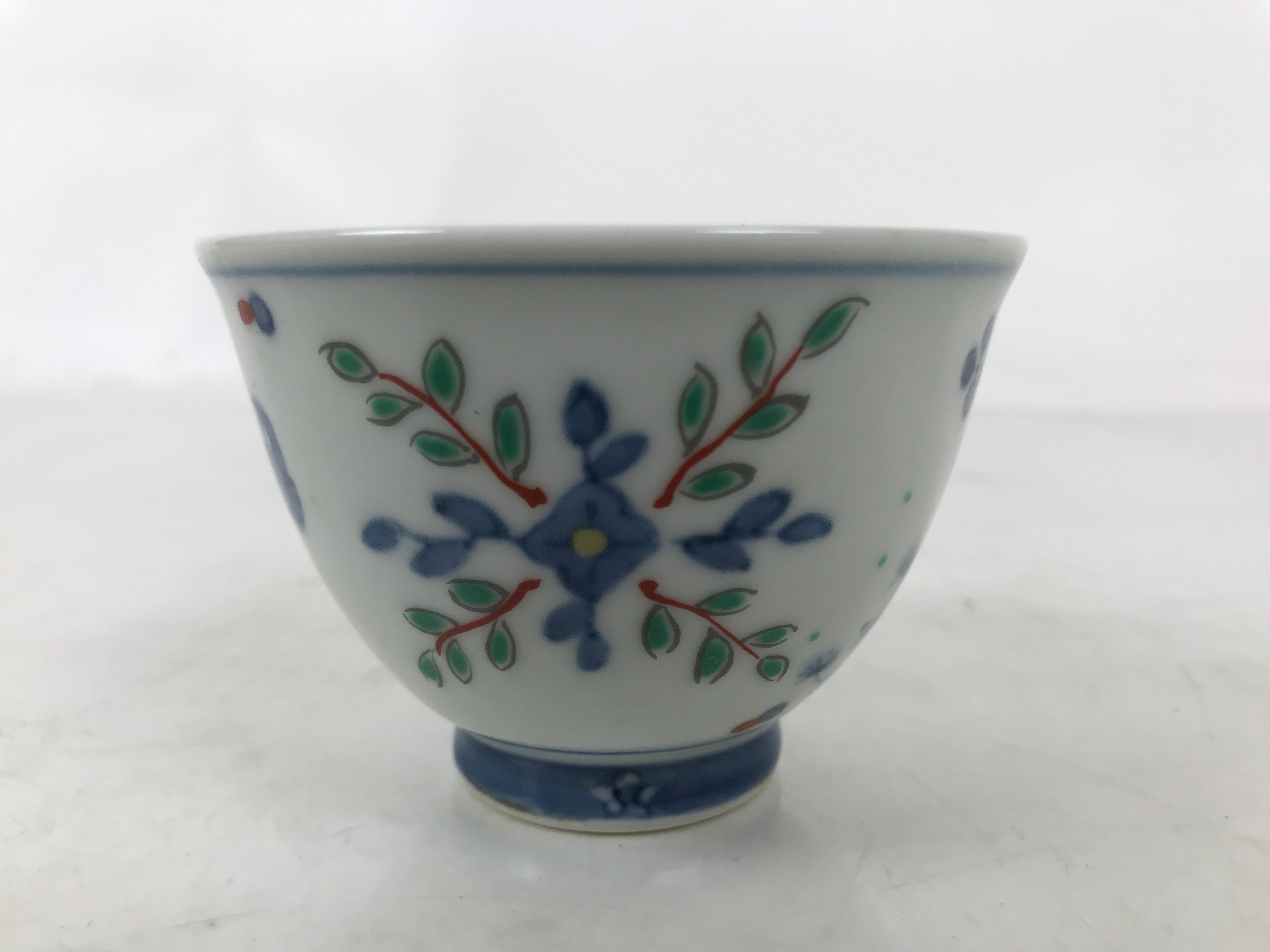 Japanese Porcelain Yunomi Teacup Pottery Vtg White Blue Hishi Fish Sencha TC589