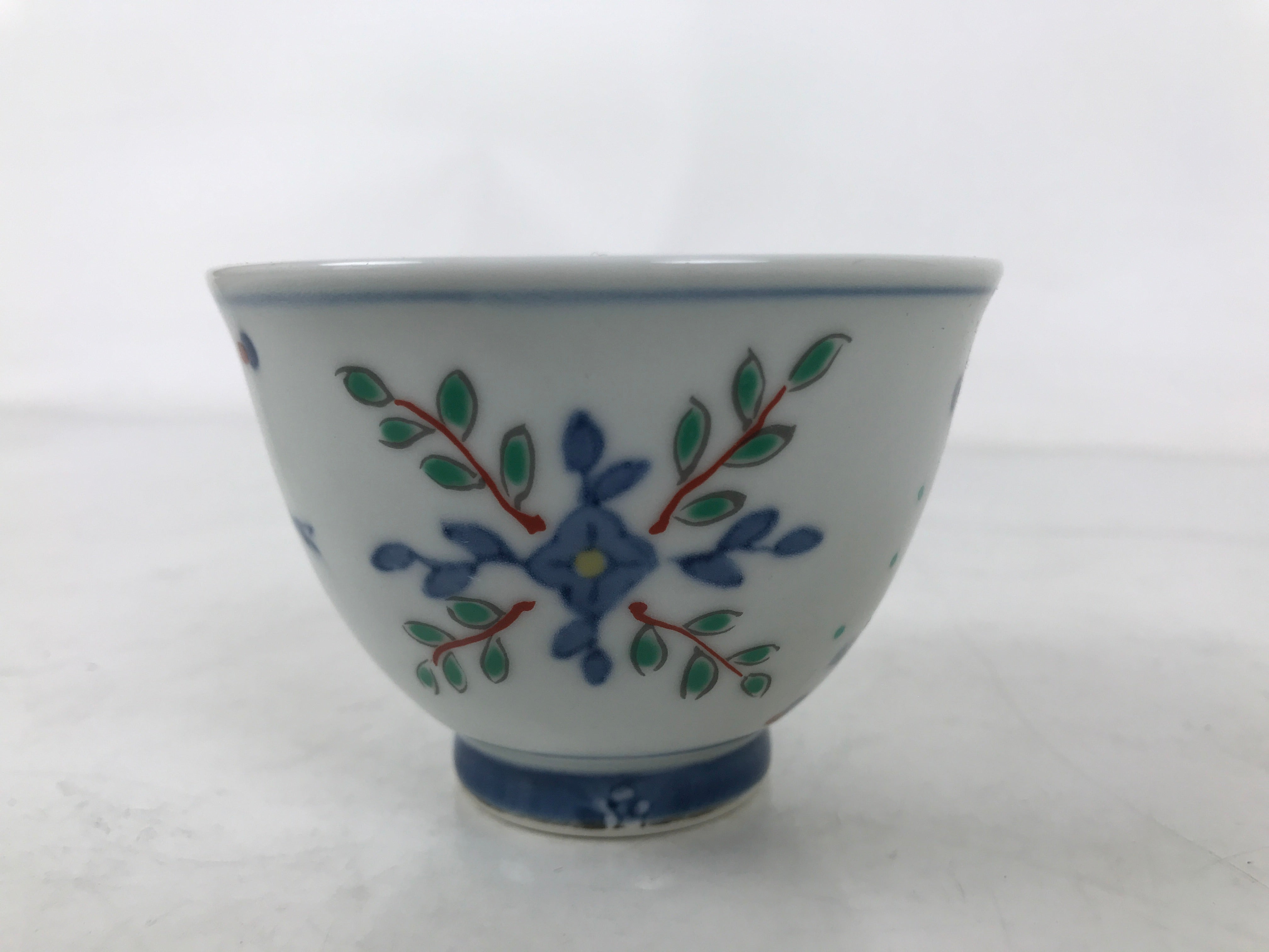 Japanese Porcelain Yunomi Teacup Pottery Vtg White Blue Hishi Fish Sencha TC589