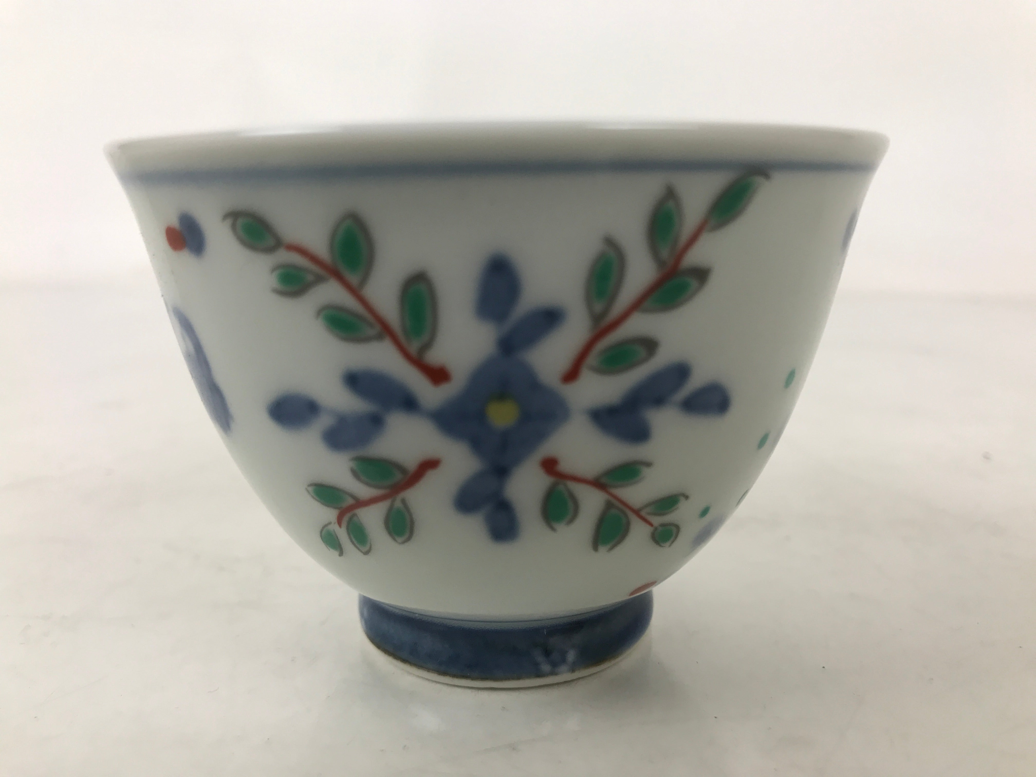 Japanese Porcelain Yunomi Teacup Pottery Vtg White Blue Hishi Fish Sencha TC590