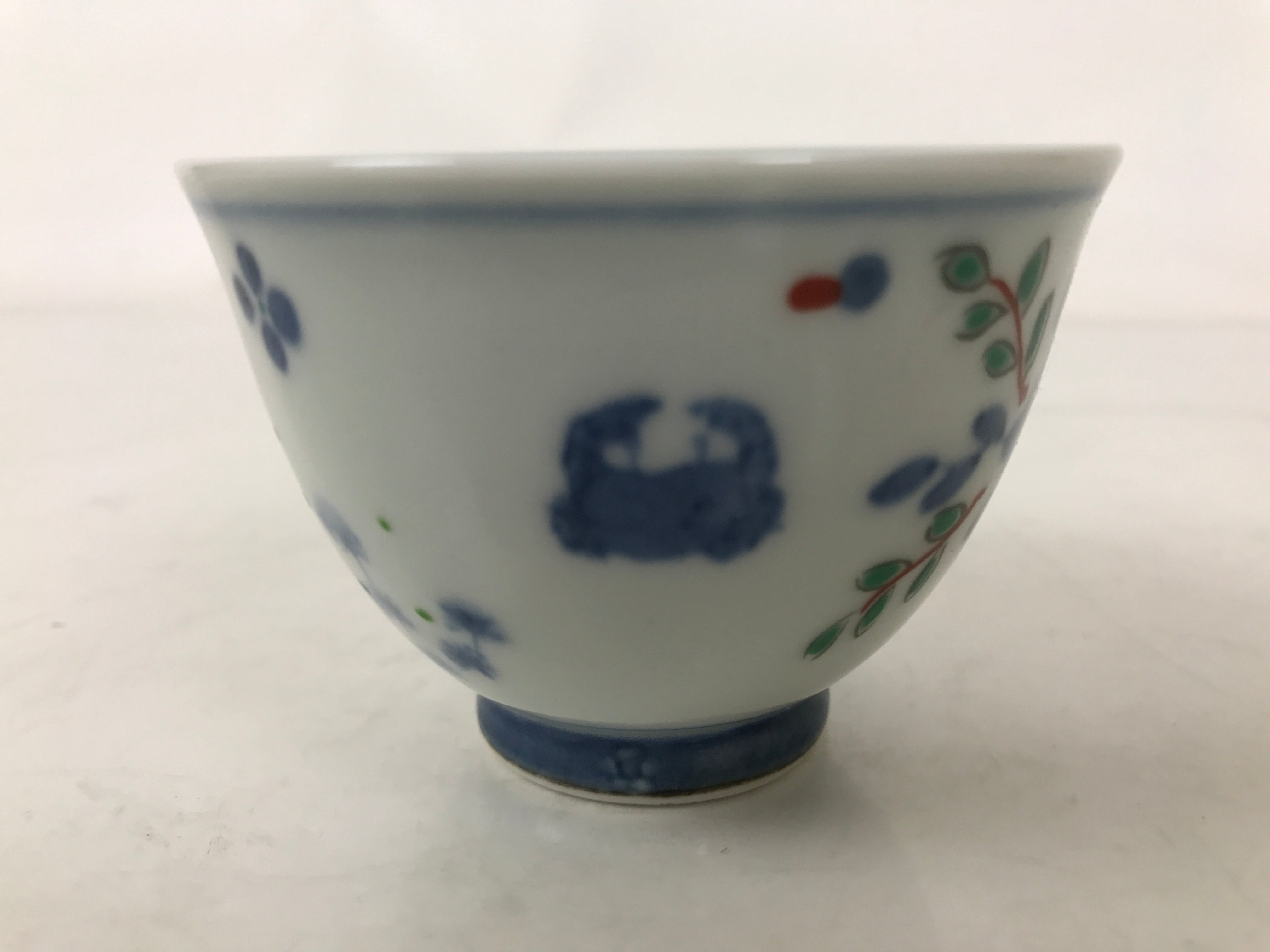 Japanese Porcelain Yunomi Teacup Pottery Vtg White Blue Hishi Fish Sencha TC590