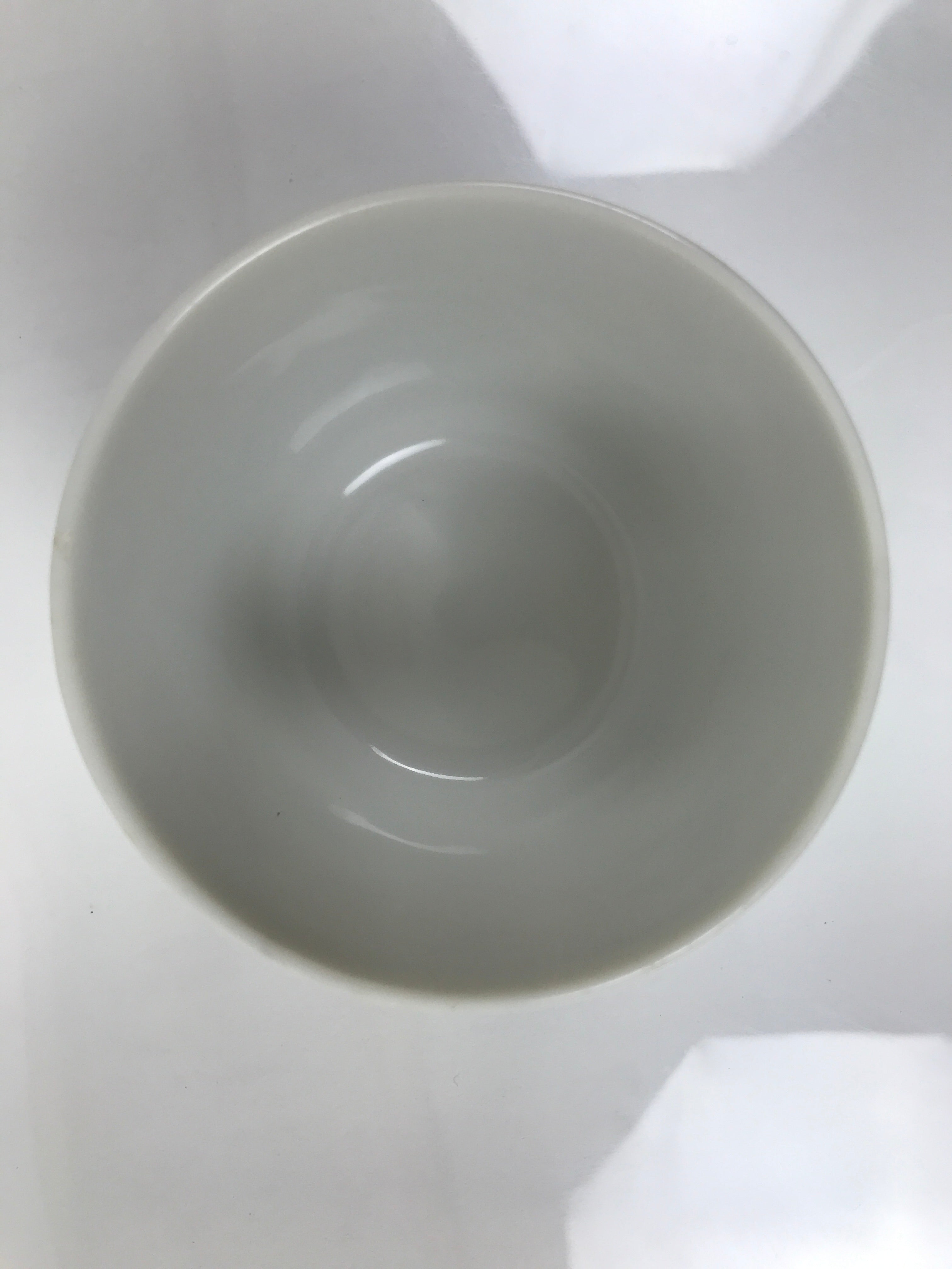 Japanese Porcelain Yunomi Teacup Pottery Vtg White Blue Hydrangea Ajisai TC611