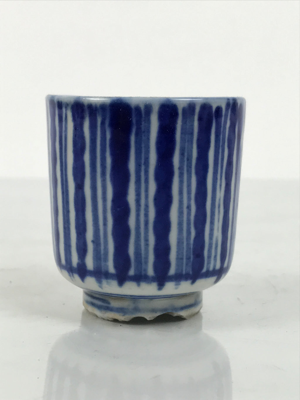 Japanese Porcelain Yunomi Teacup Pottery Vtg White Blue Sometsuke Stripe TC618