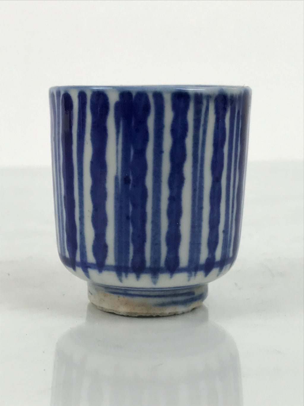 Japanese Porcelain Yunomi Teacup Pottery Vtg White Blue Sometsuke Stripe TC618
