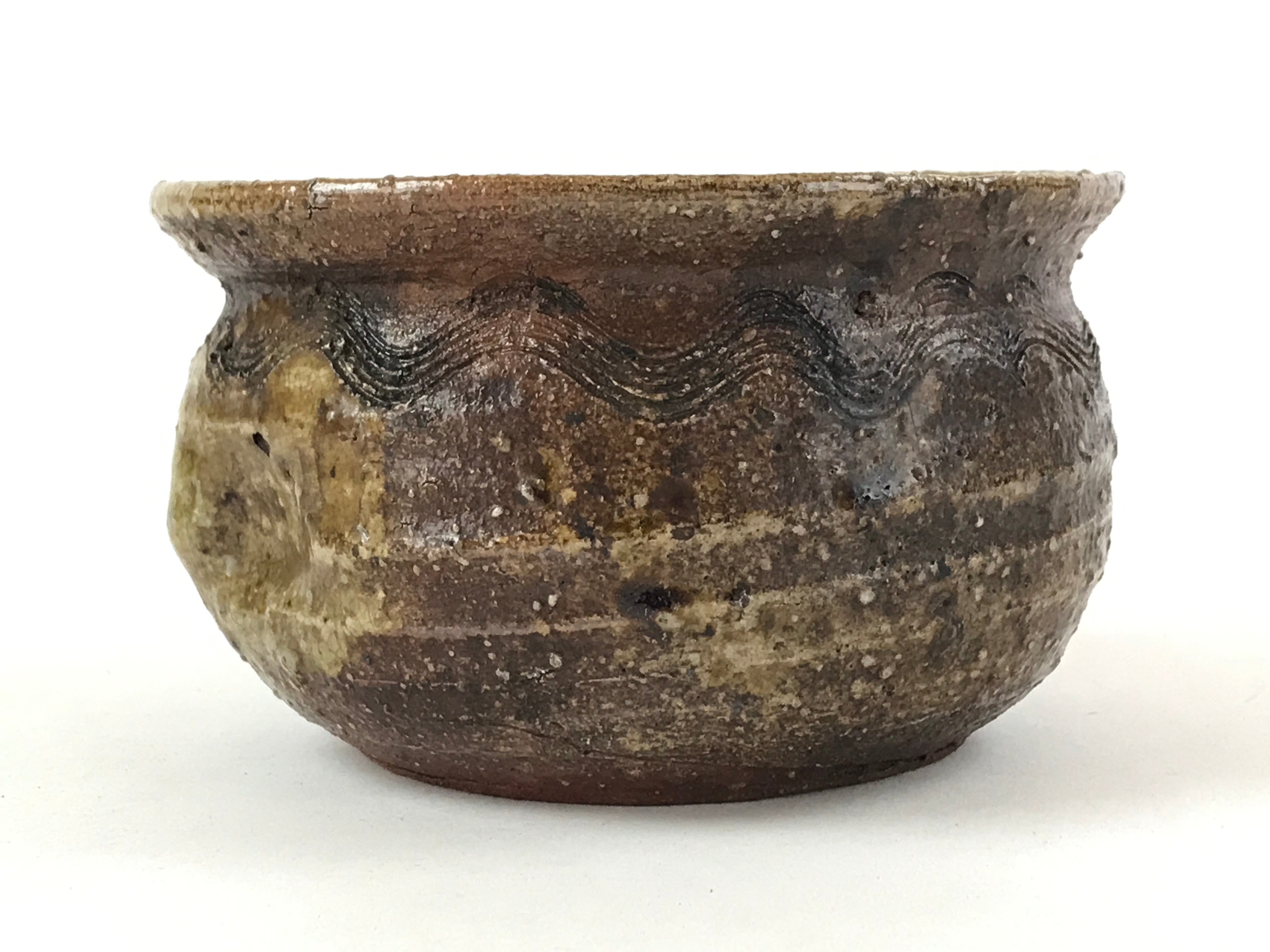 Japanese Pottery Green Tea Bowl Vtg Shigaraki Ware Brown Engraved Chawan CHB1