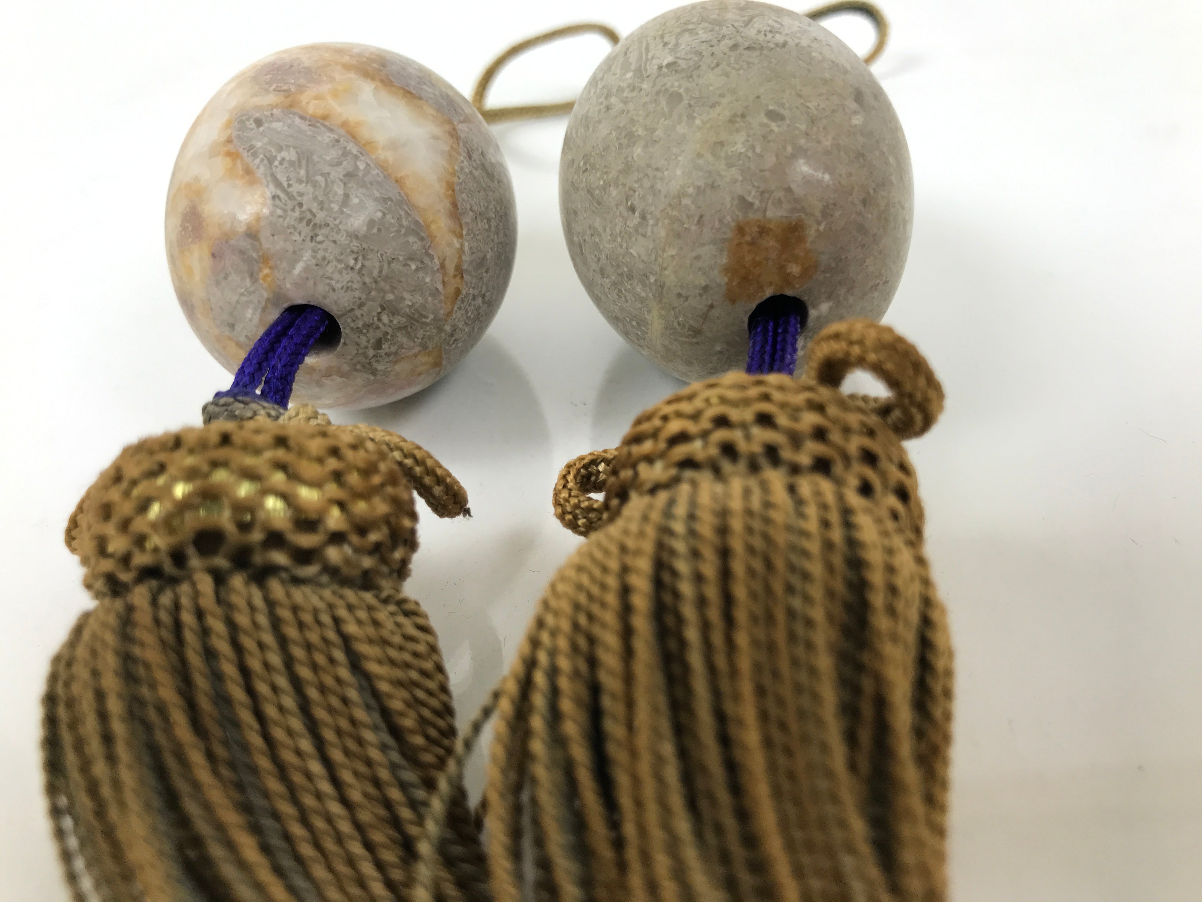 Japanese Quartzite Stone Hanging Scroll Weights Fuchin Kakejiku Tan Tassel FC367