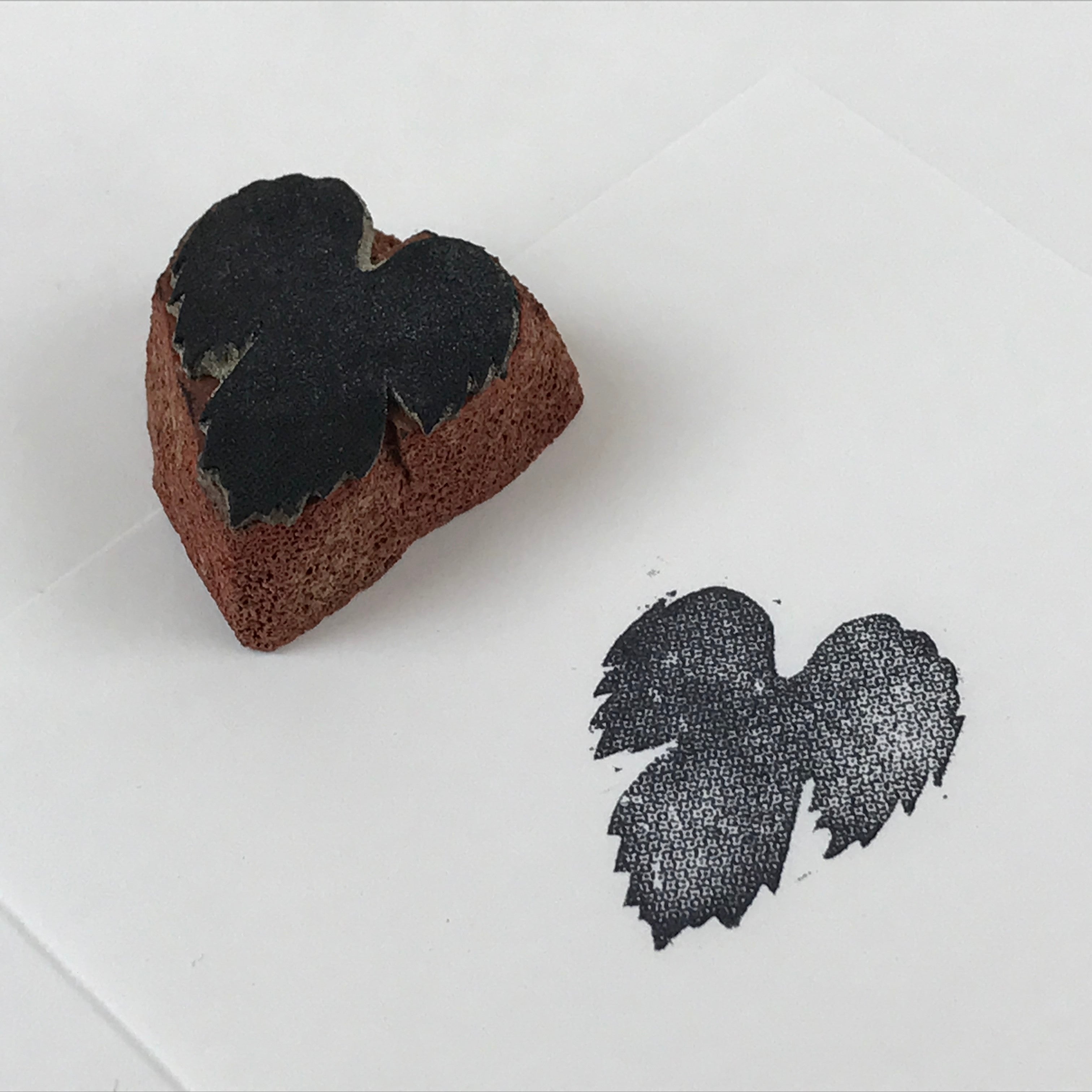 Japanese Rubber Stamp Grapewine Leaf Vtg Black Sponge Base Stationary HS216