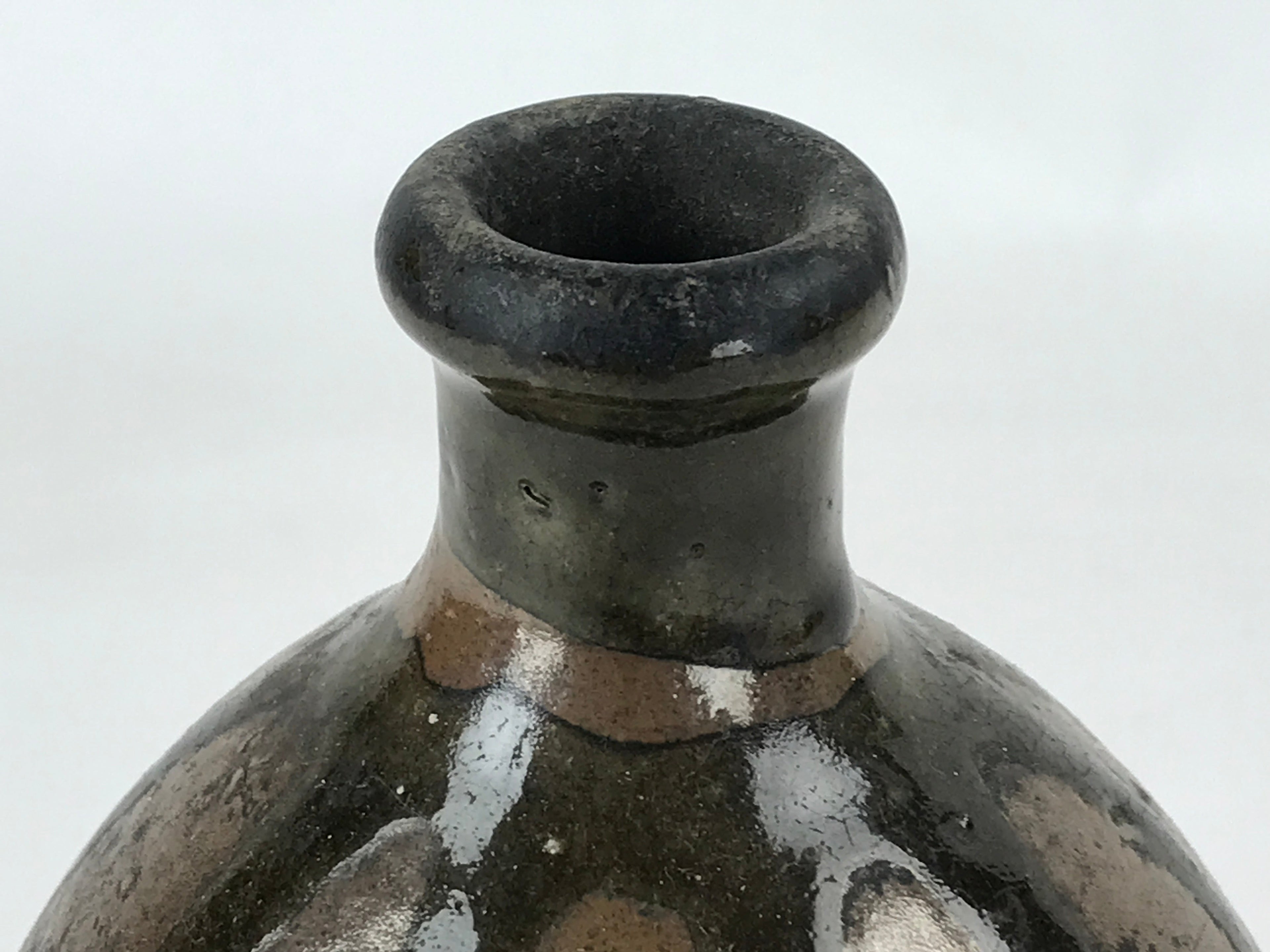Japanese Sake Bottle Ceramic Kayoi-Tokkuri Vtg Dark Brown Drip Glaze TS604