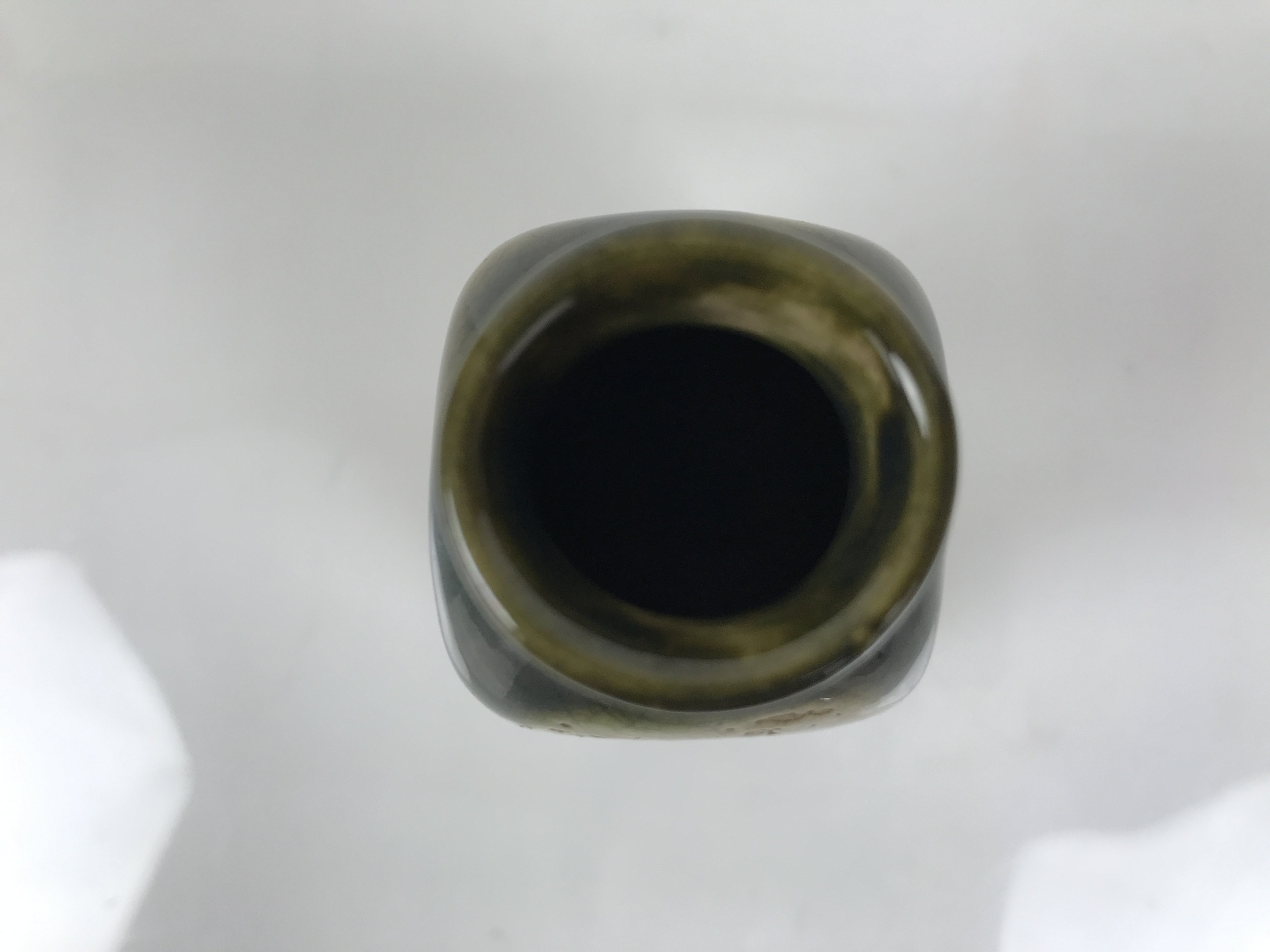 Japanese Sake Bottle Ceramic Oribe Tokkuri Vtg Ichi-Go Dark Green Flower TS889