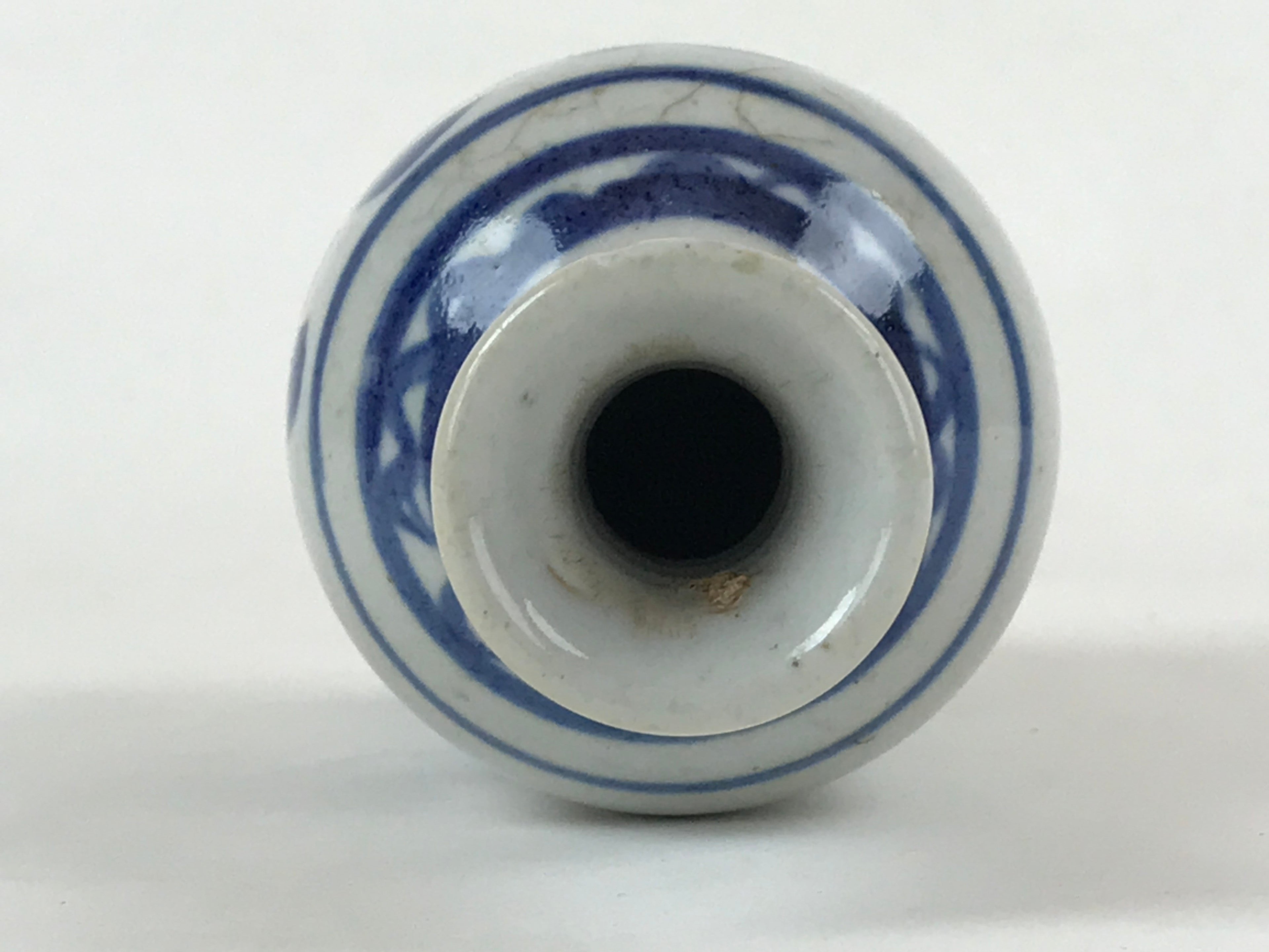 Japanese Sake Bottle Ceramic Tokkuri C1900 Flowers Sometsuke White Blue TS600