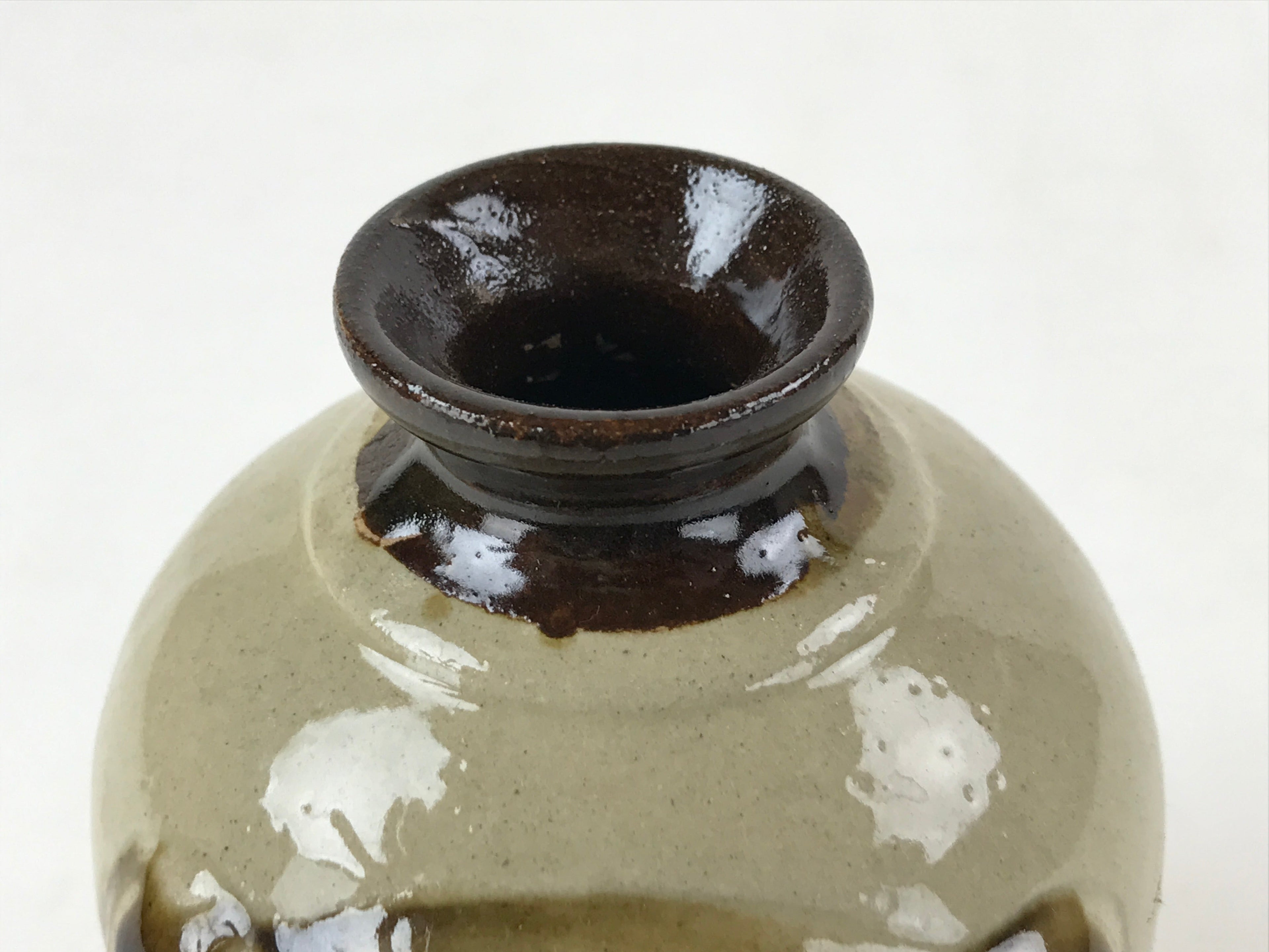 Japanese Sake Bottle Ceramic Tokkuri Vtg Shishi Lion Dragon Brown Beige TS601