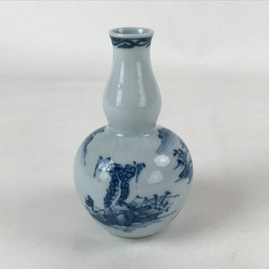 Japanese Sake Bottle Porcelain Tokkuri Vtg Arita Ware White Blue Landscape TS595