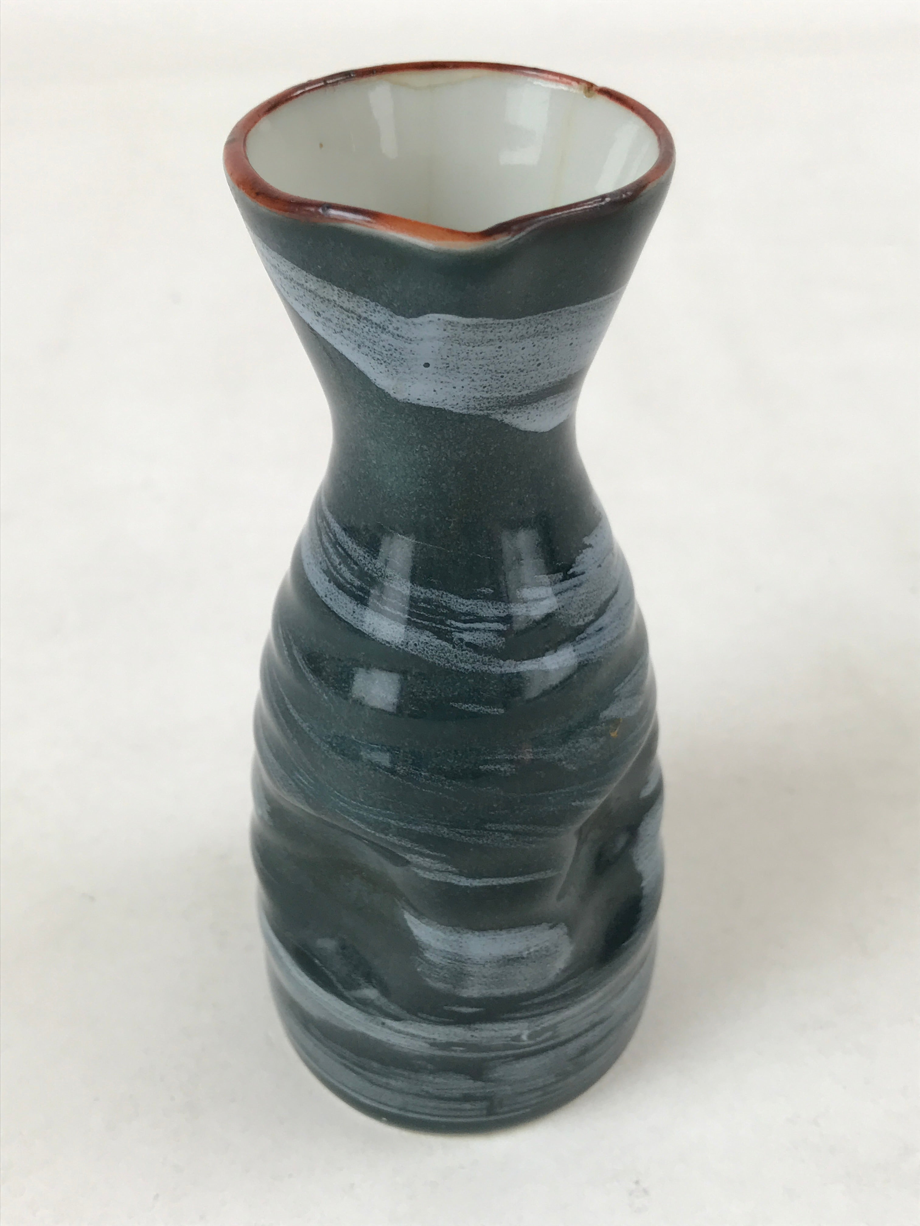 Japanese Sake Bottle Porcelain Tokkuri Vtg Ichi-Go Blue Brushstroke Design TS618