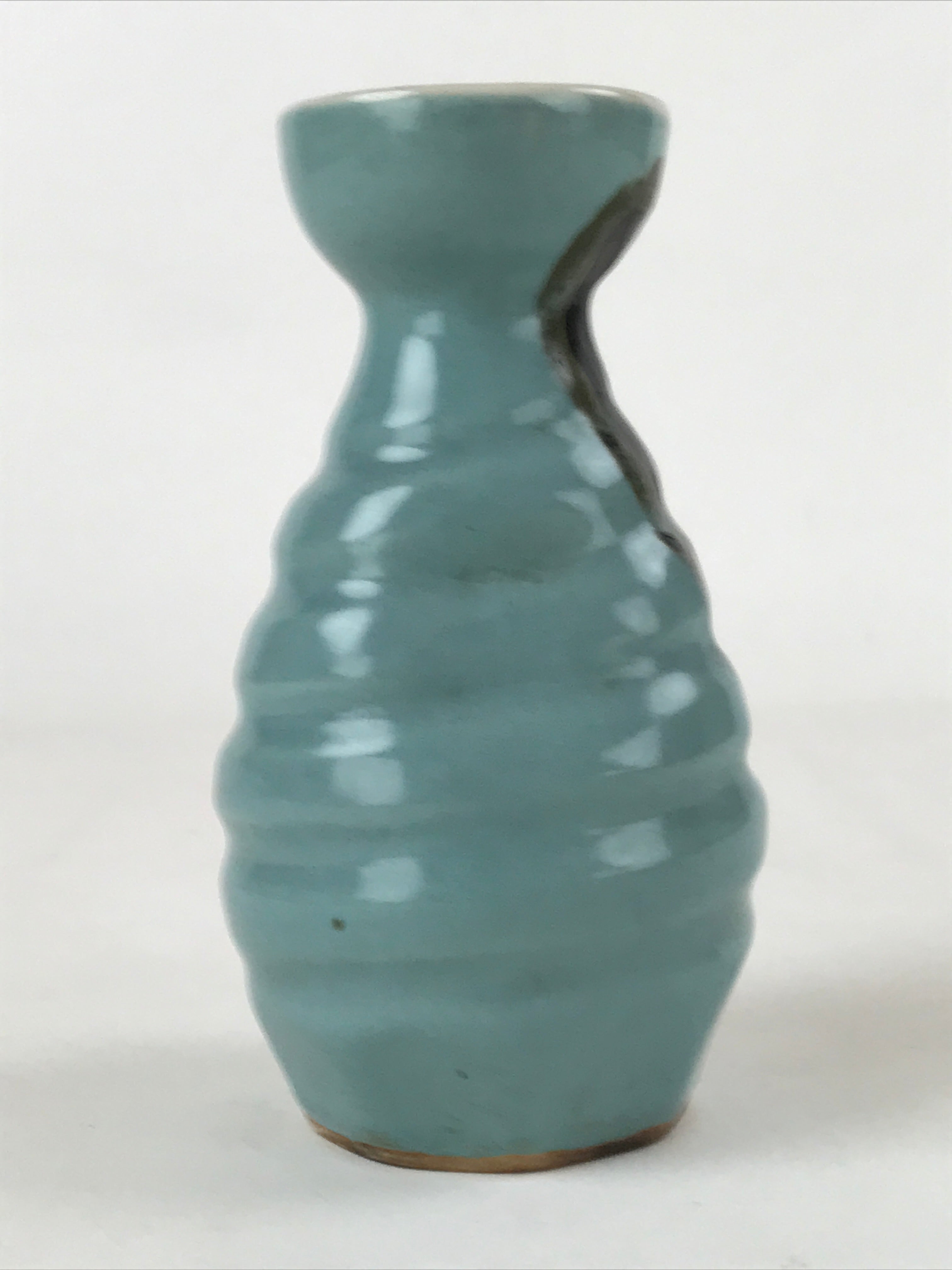 Japanese Sake Bottle Porcelain Tokkuri Vtg Ichi-Go Brown Streak Light Blue TS617