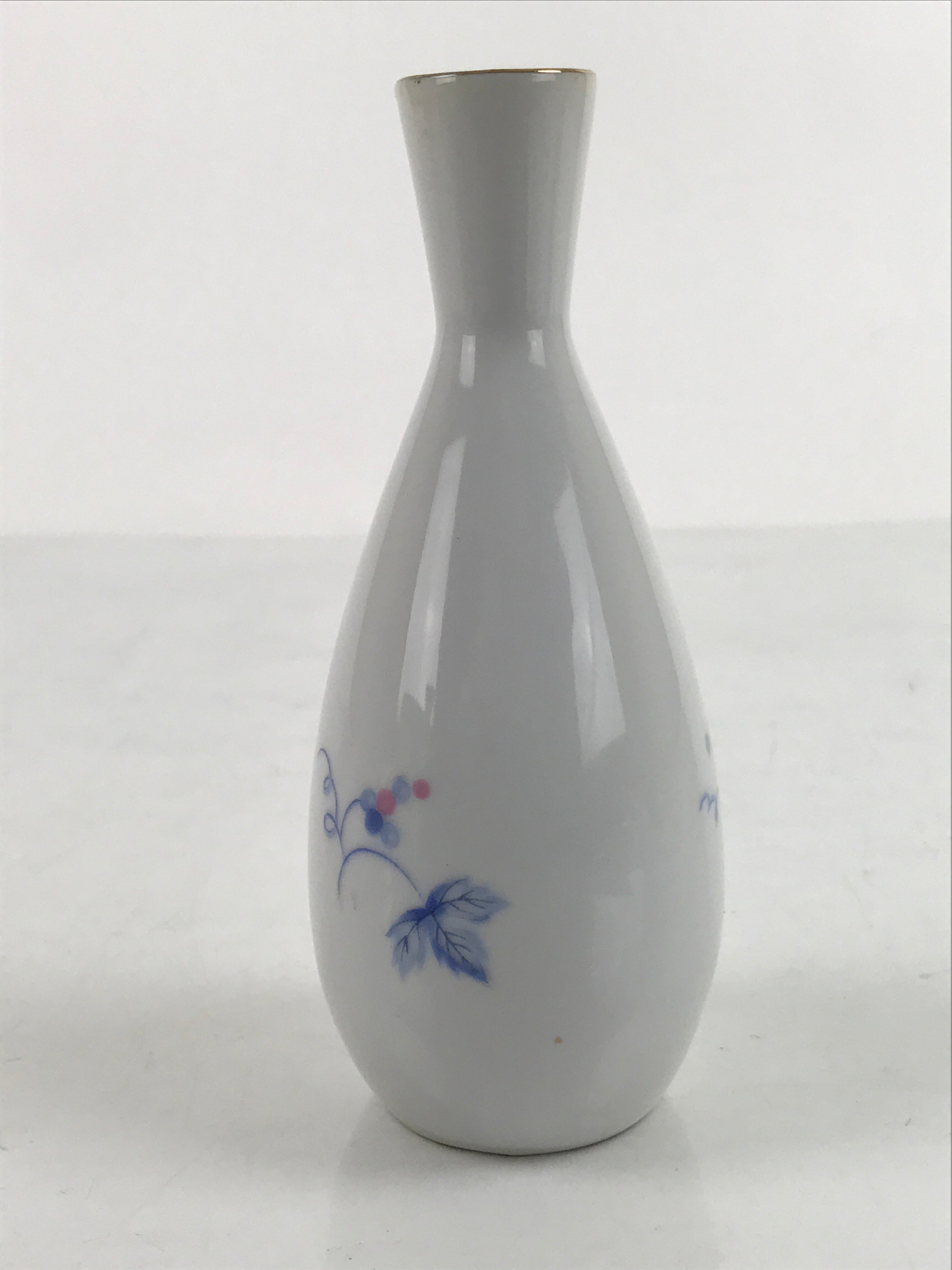 Japanese Sake Bottle Porcelain Tokkuri Vtg Ichi-Go Grapes Leaves Blue Pink TS686