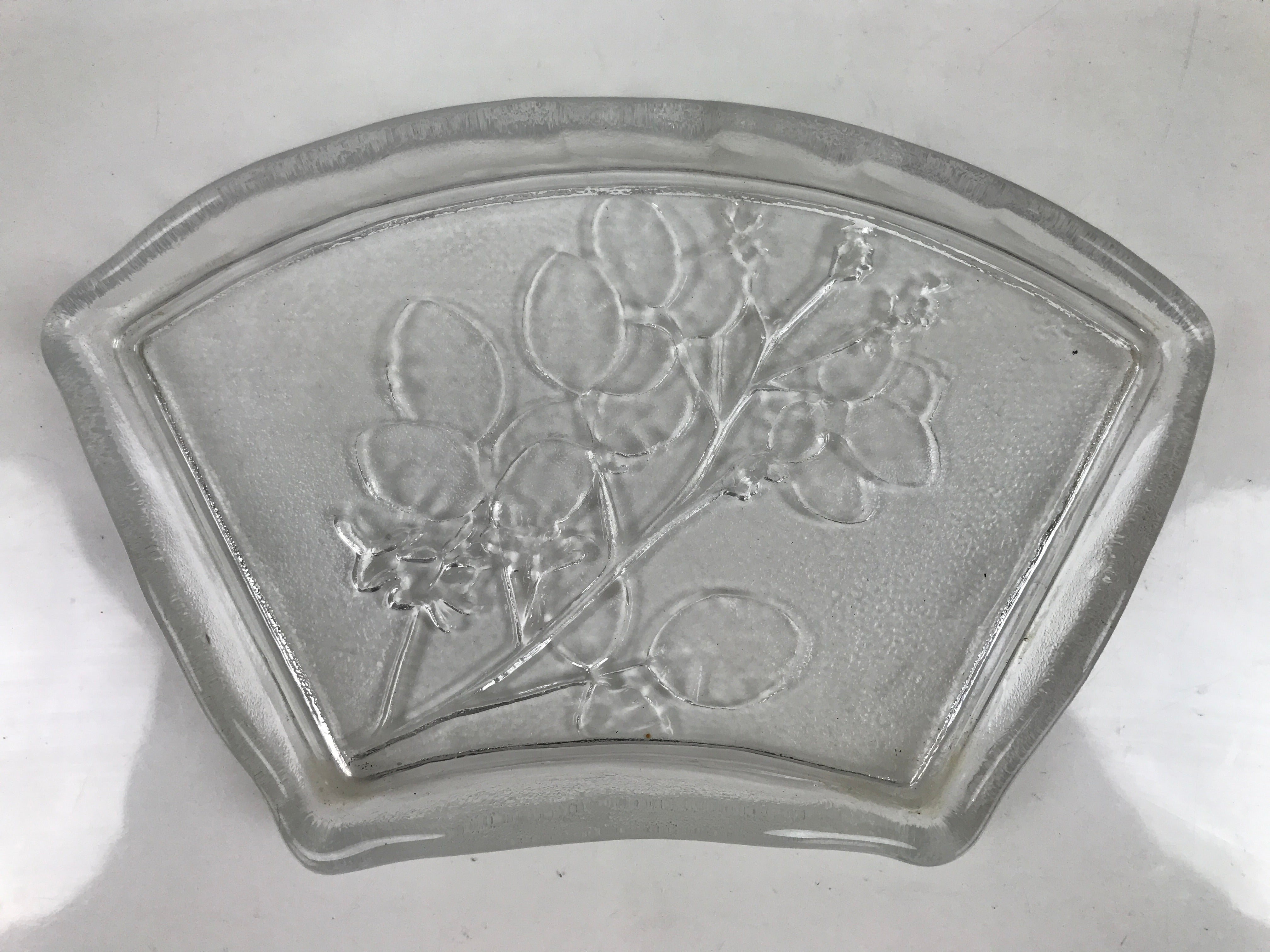 Japanese Sasaki Crystal Glass Sashimi Plate Kozara Vtg Fan Shape Plant Clear Y82