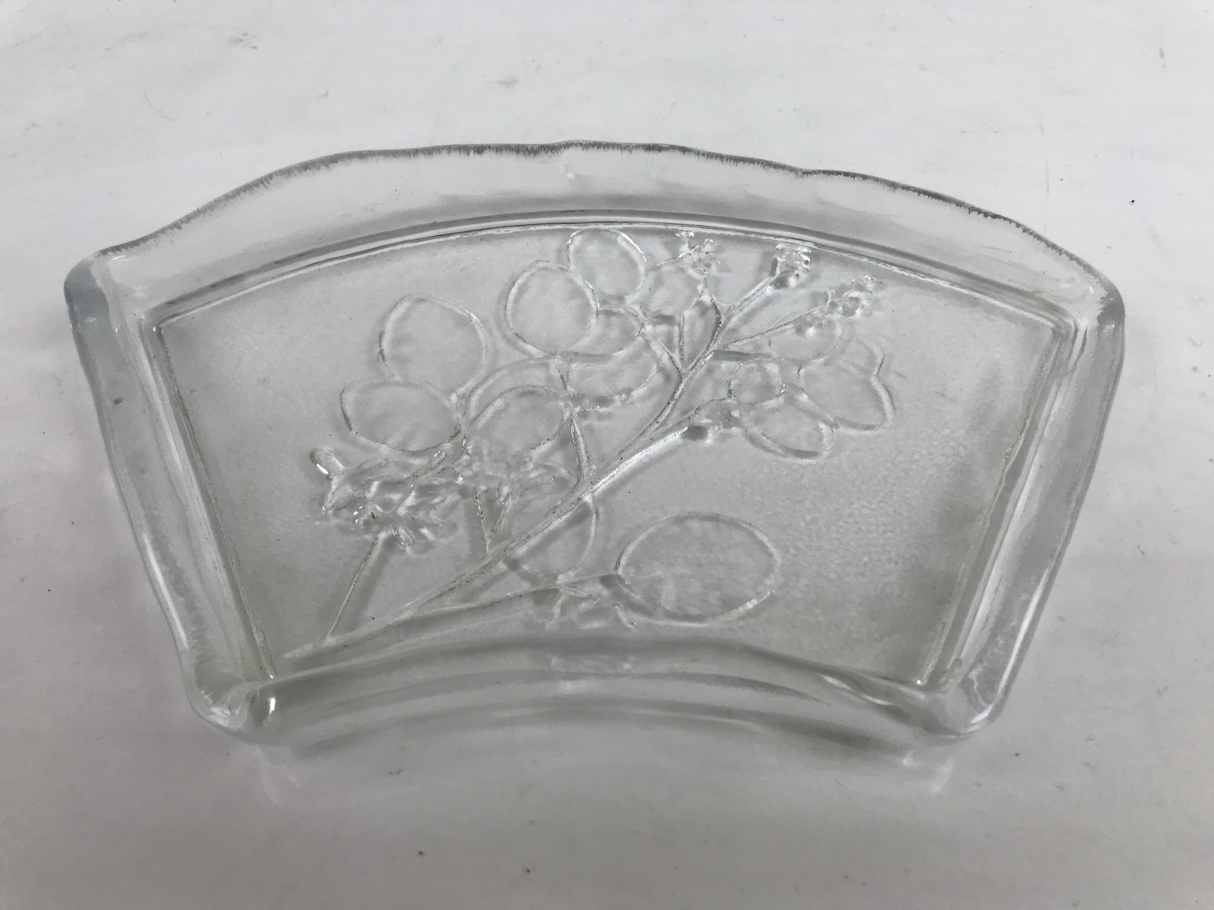 Japanese Sasaki Crystal Glass Sashimi Plate Kozara Vtg Fan Shape Plant Clear Y83