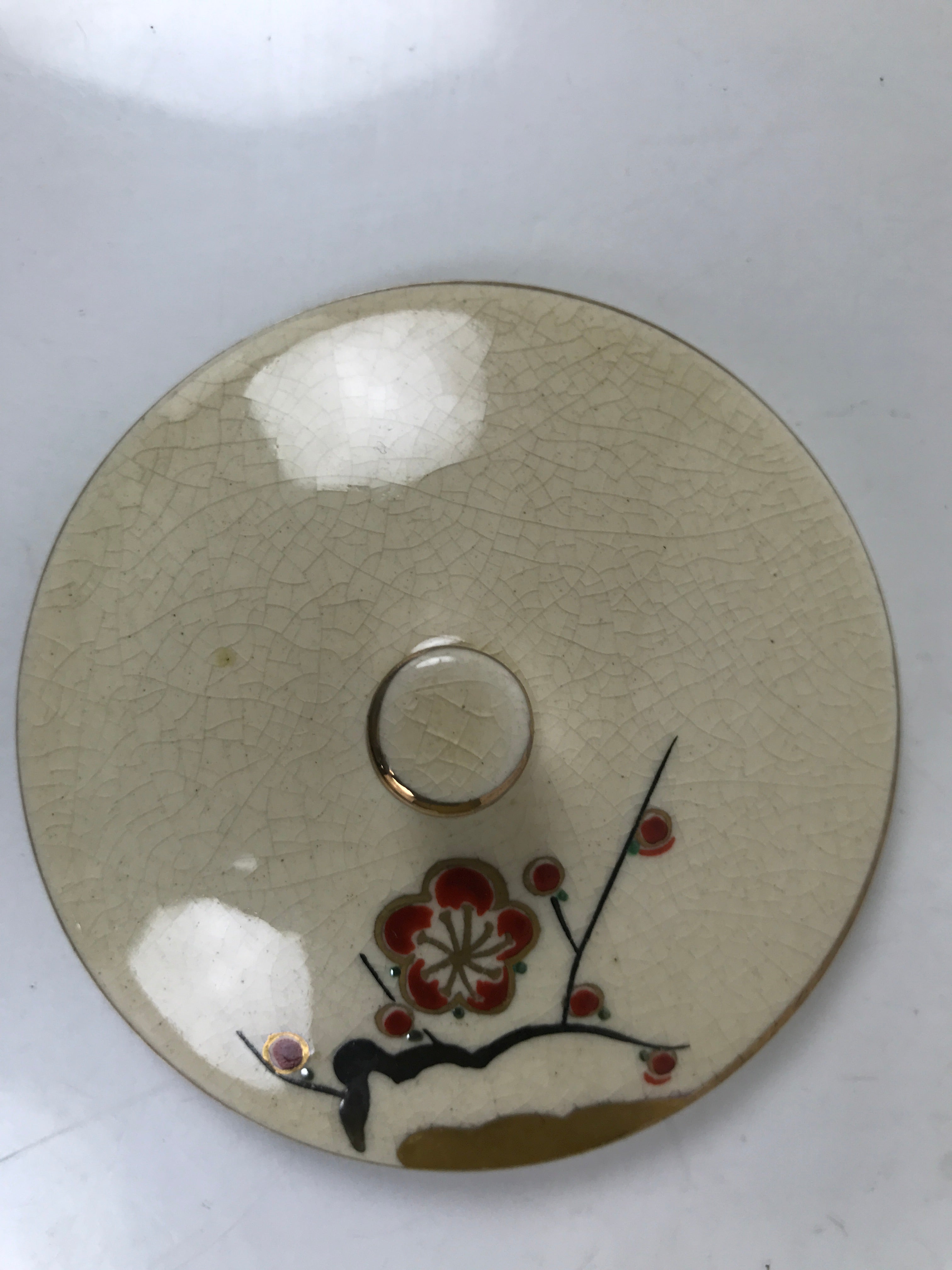 Japanese Satsuma Ware Porcelain Lidded Teacup Vtg Plum Blossom Red Beige TC566