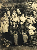 Japanese Showa Family Photograph Vtg Group Daily Life Kimono Sepia Tone PH100